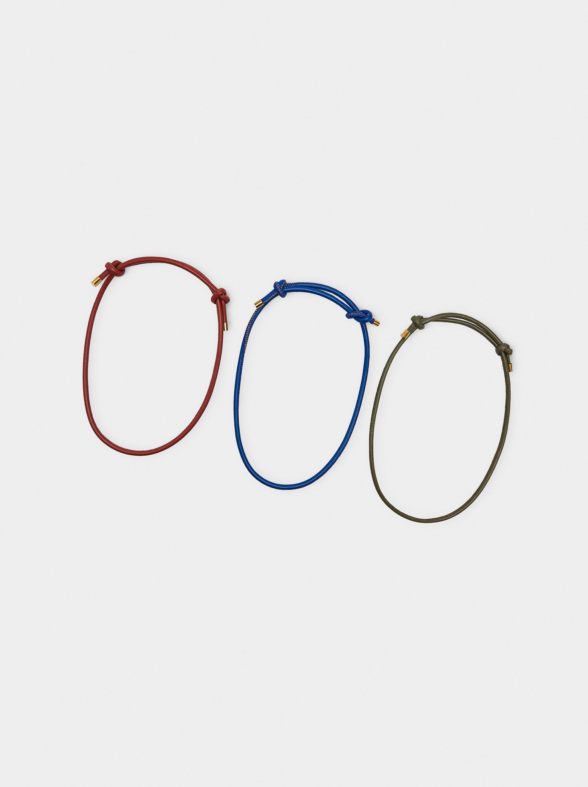 Set De Collares Con Cordón