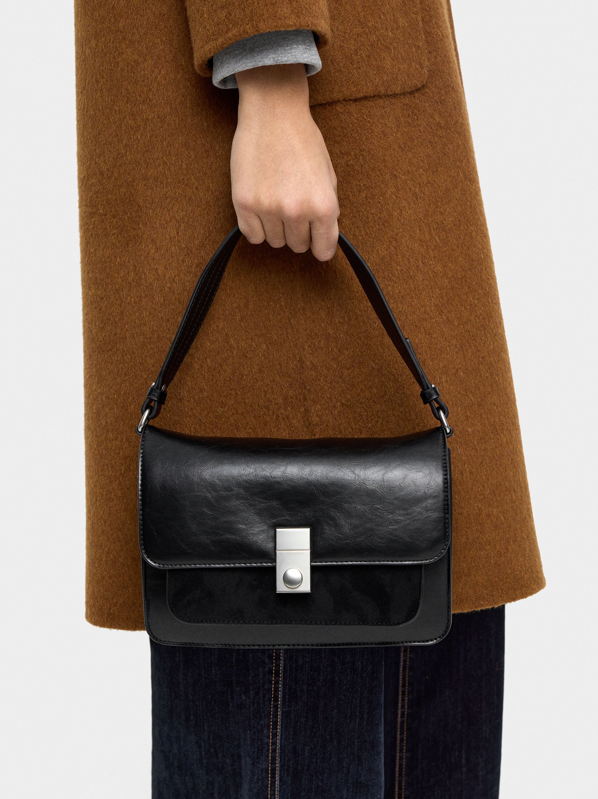 Bolso De Mano Con Solapa