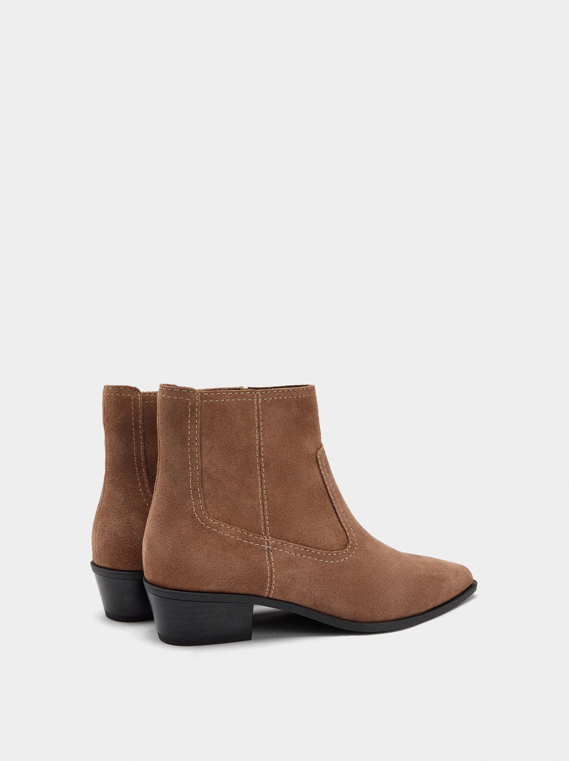 Botines De Piel Con Pespuntes