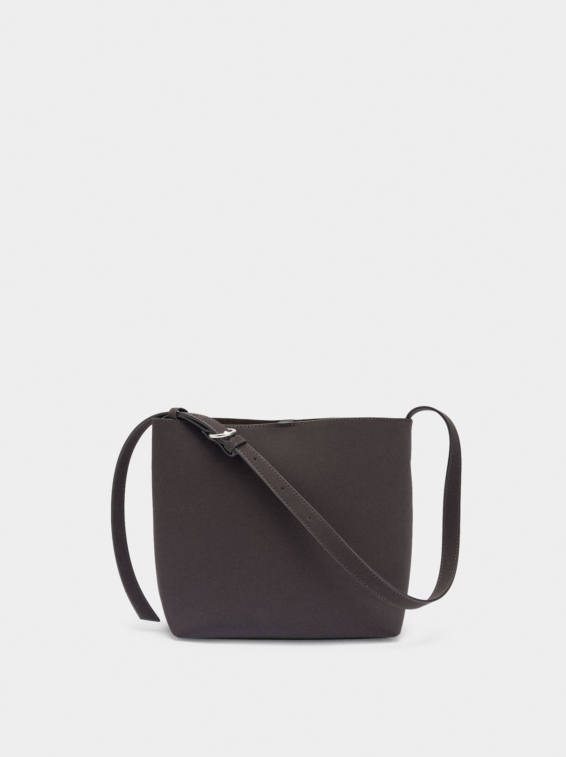 Bolso De Hombro Con Textura Suave
