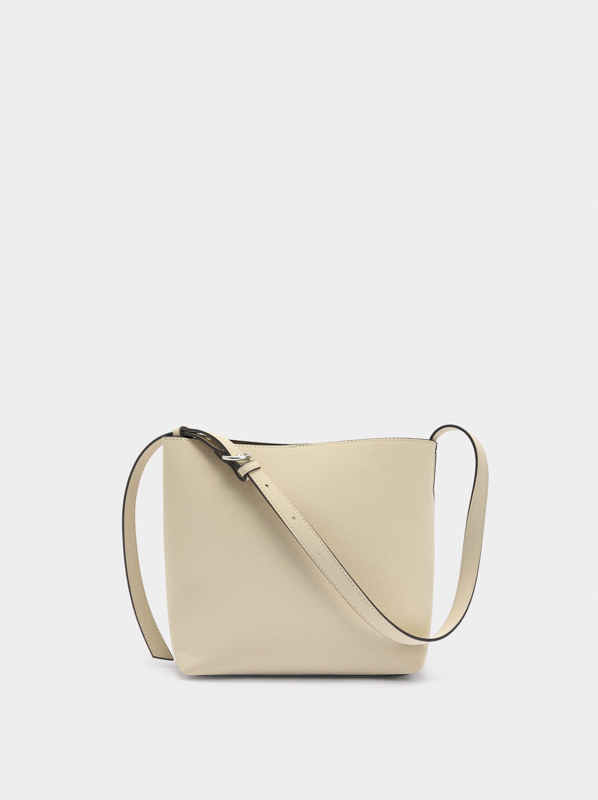 Bolso De Hombro Con Textura Suave