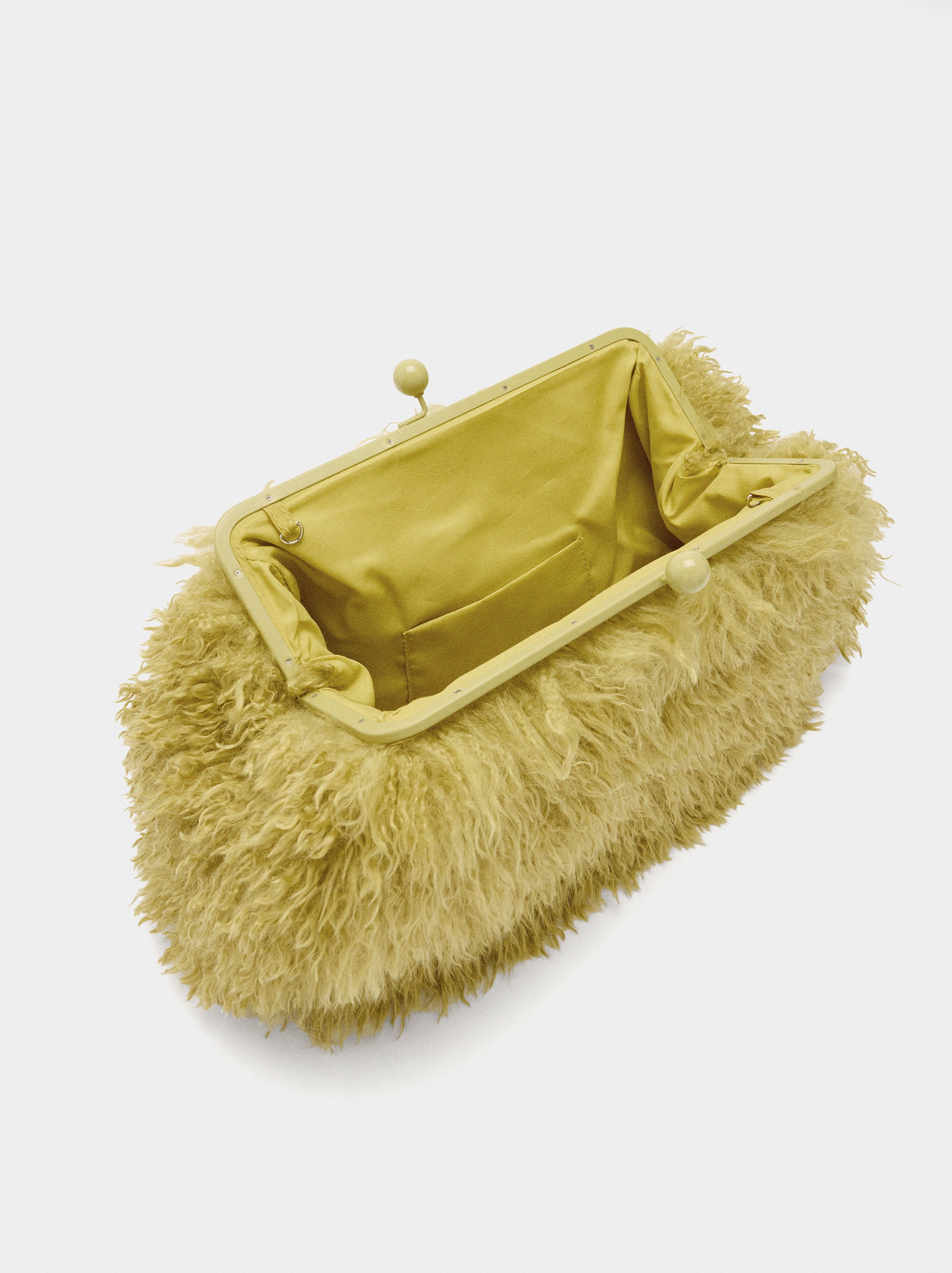 Bolso Efecto Pelo Con Asa De Cadena