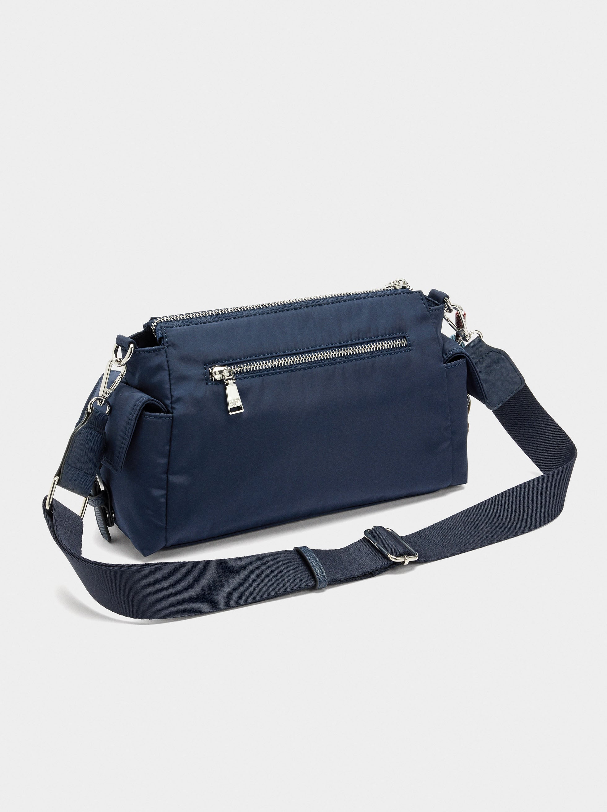 Bolso Bandolera De Nylon Con Colgante