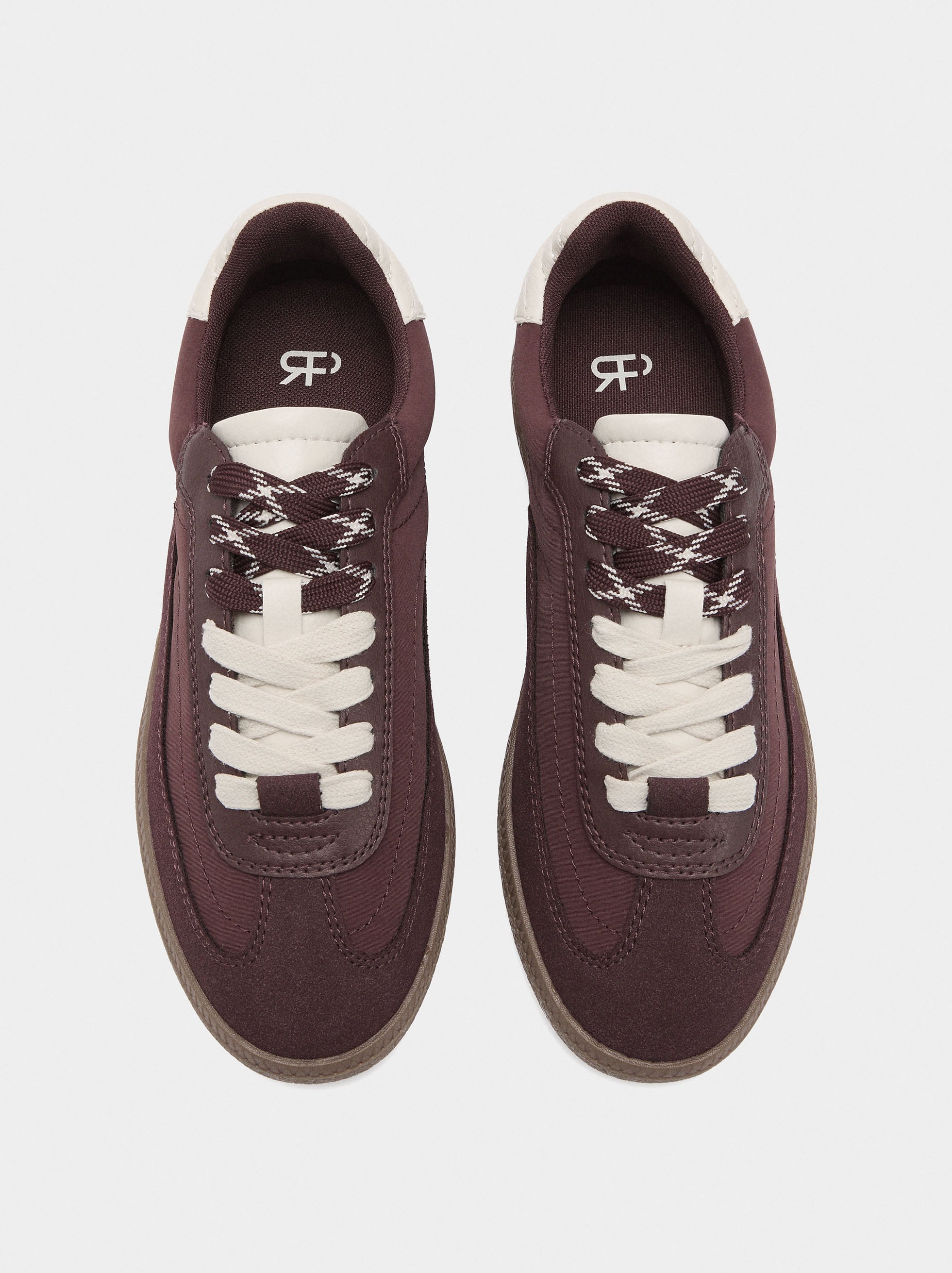 Zapatillas Contraste Con Doble Cordón