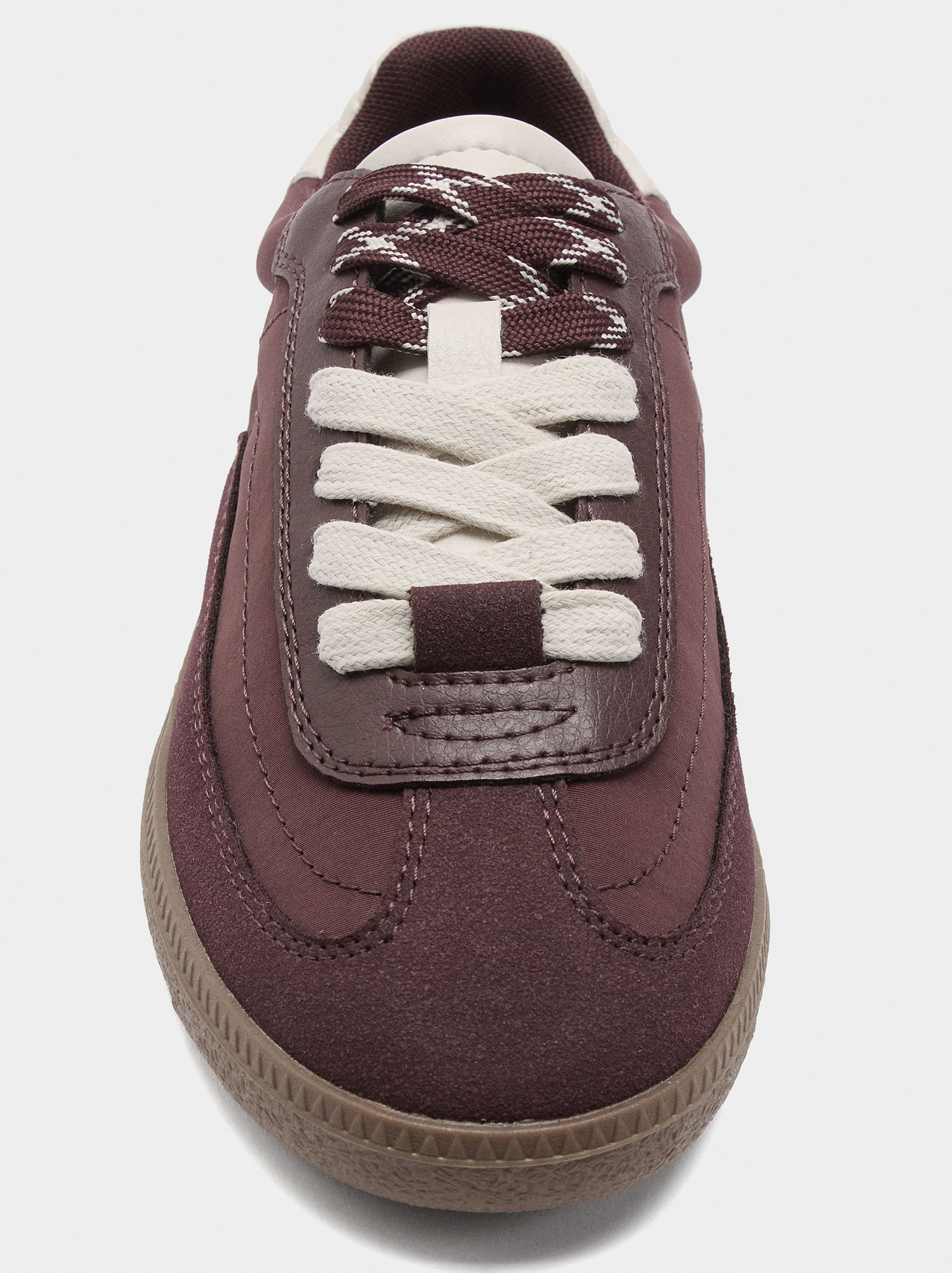 Zapatillas Contraste Con Doble Cordón