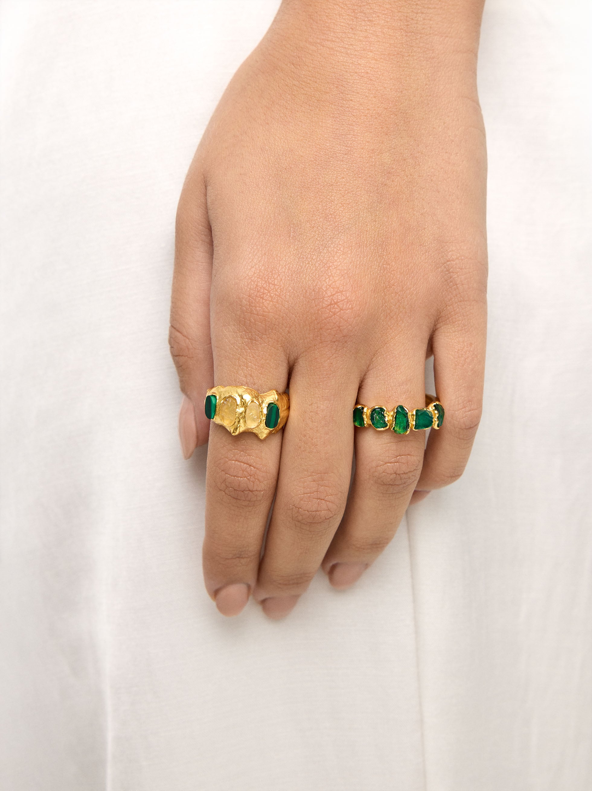 Anillo Irregular Con Piedras - Baño De Oro 18k