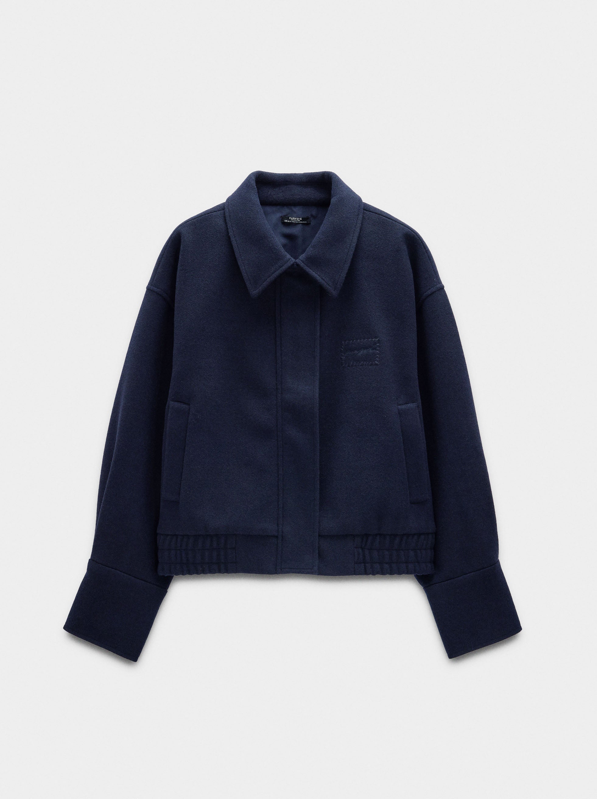 Chaqueta Con Bolsillos Y Elástico