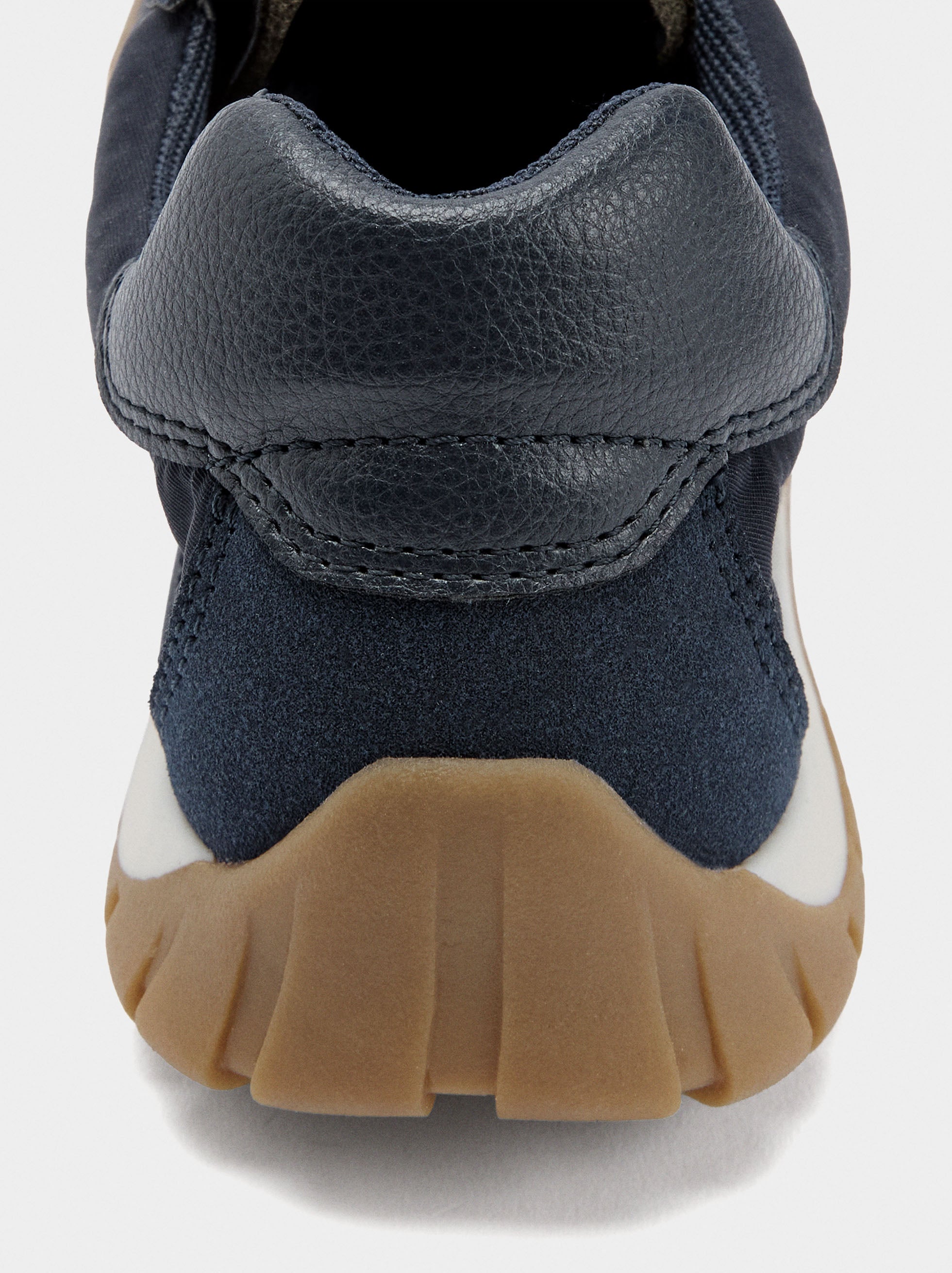 Zapatillas Monocromáticas