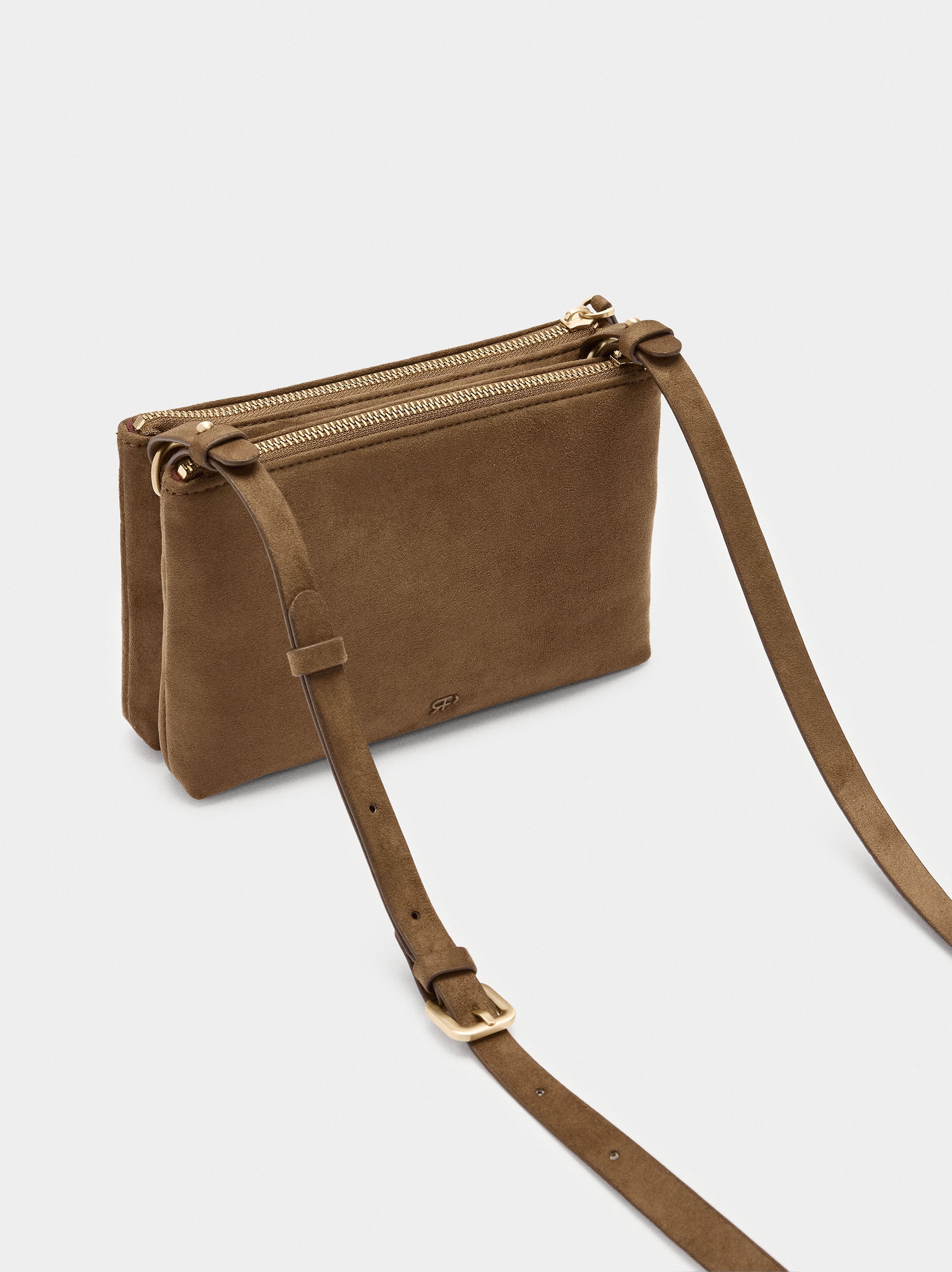 Bolso Bandolera Con Tachuelas