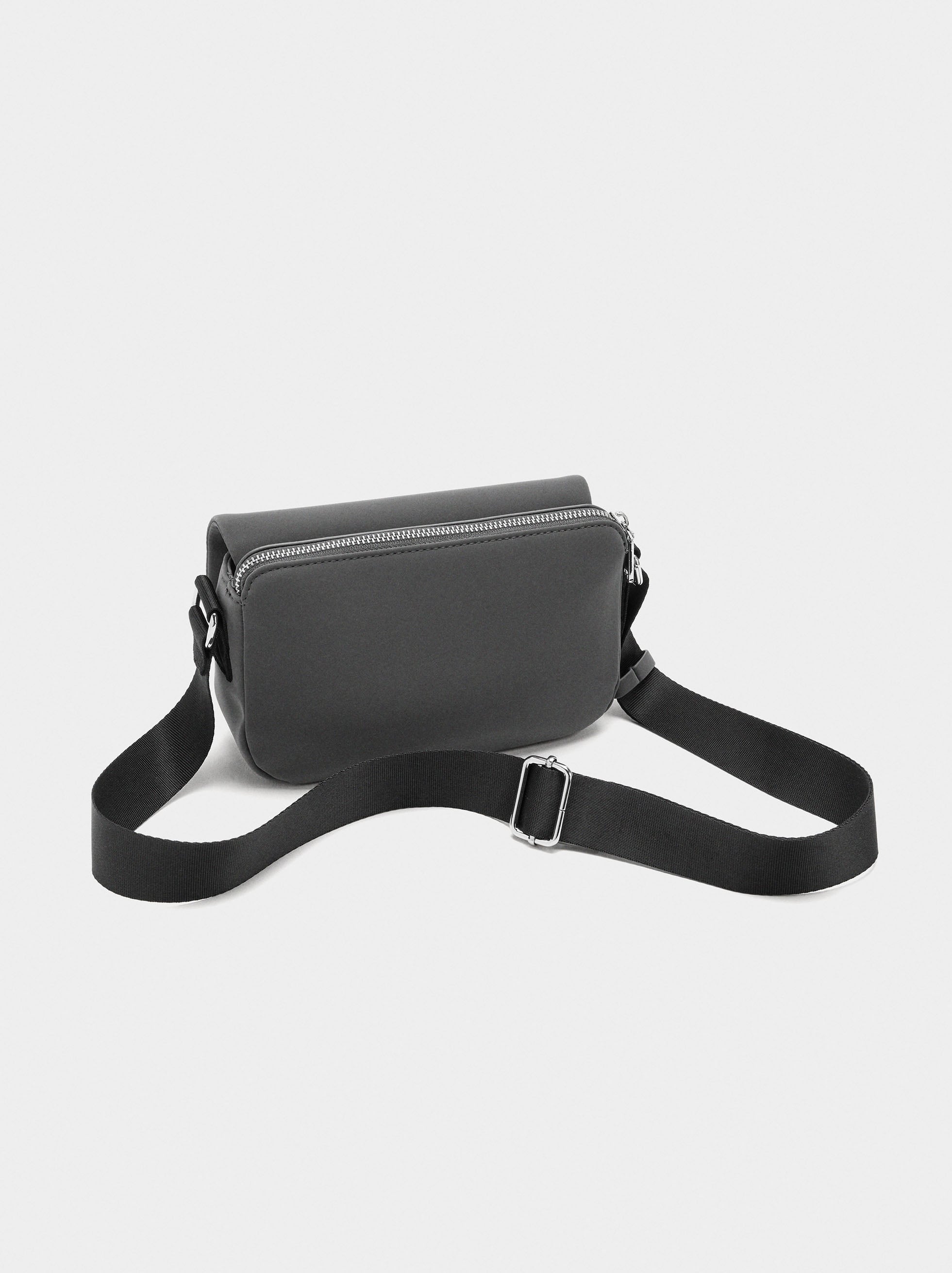 Bolso Bandolera Con Solapa Textura Suave