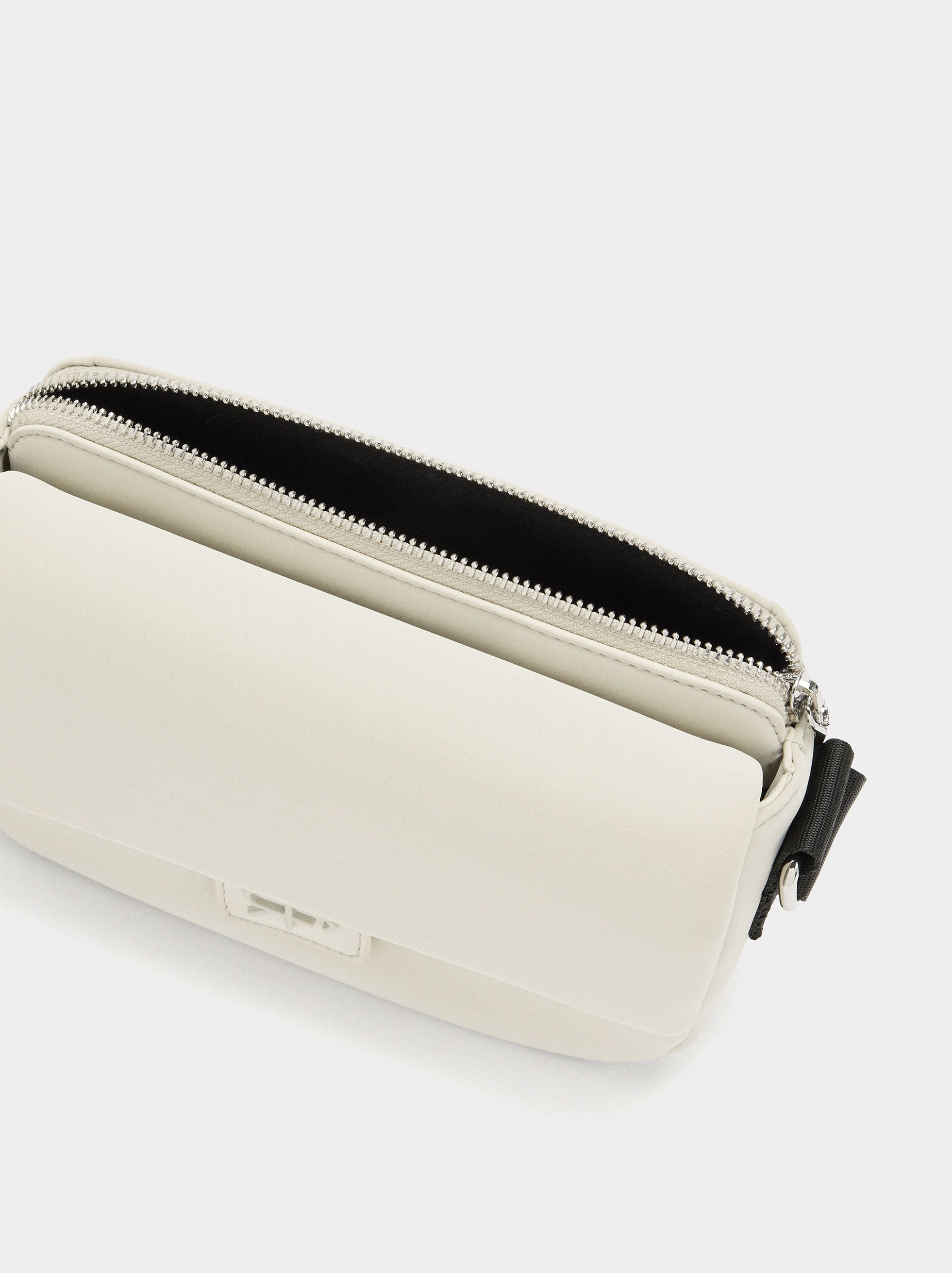 Bolso Bandolera Con Solapa Textura Suave