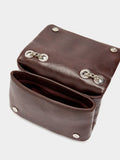 Bolso De Hombro Con Solapa Y Detalles Metálicos