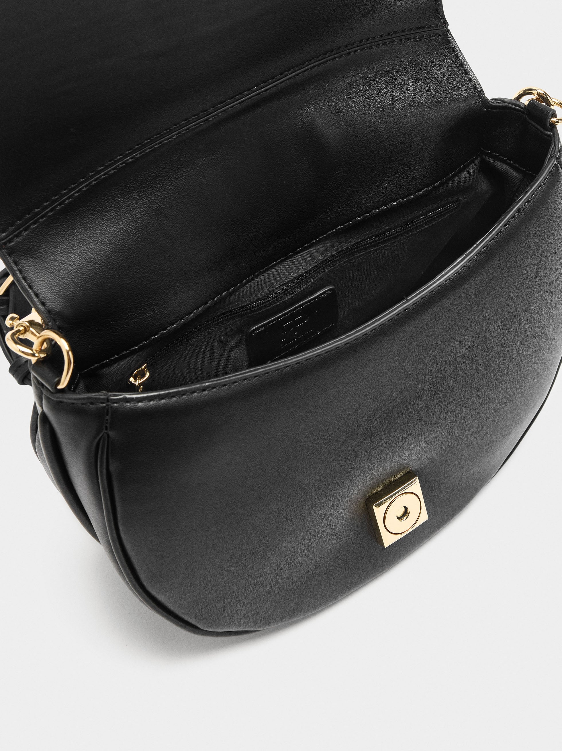 Bolso Bandolera Ovalado Con Solapa