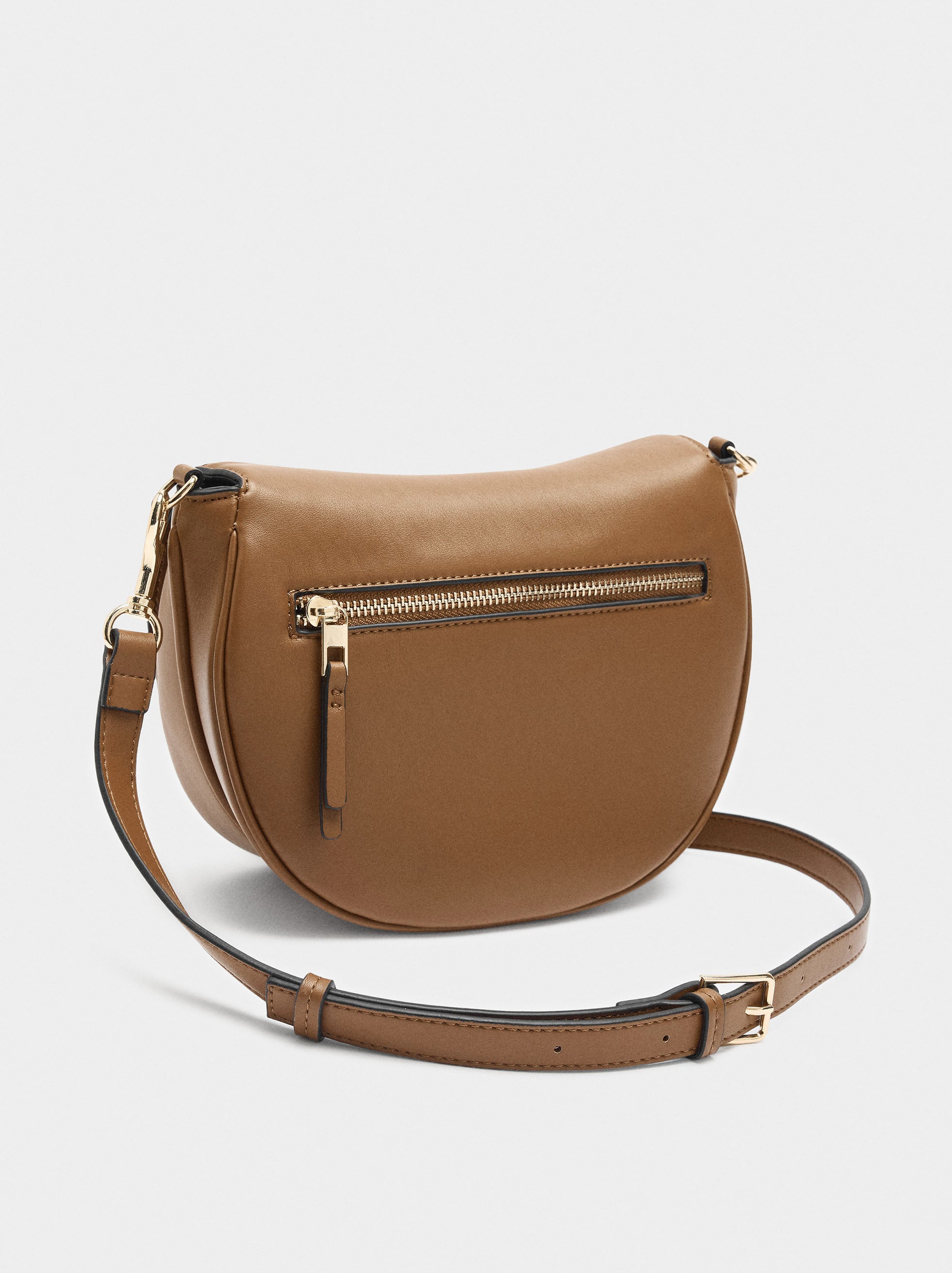 Bolso Bandolera Ovalado Con Solapa