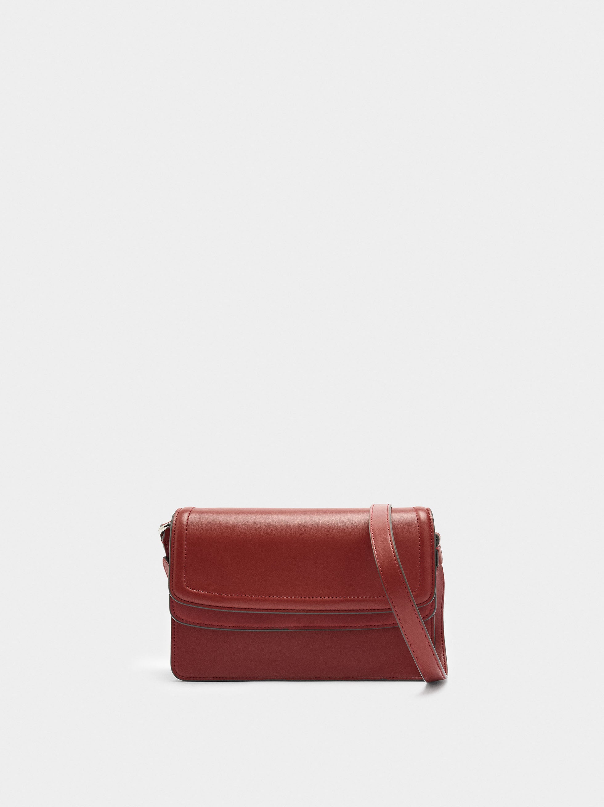 Bolso Bandolera Con Solapa Doble