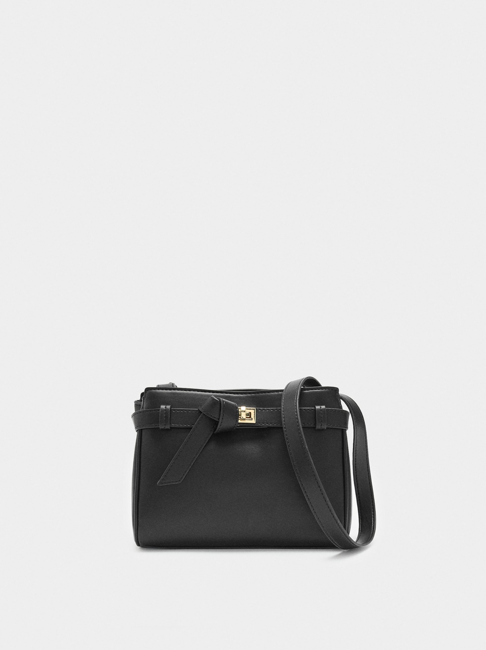 Bolso Bandolera Con Detalle De Cinturón