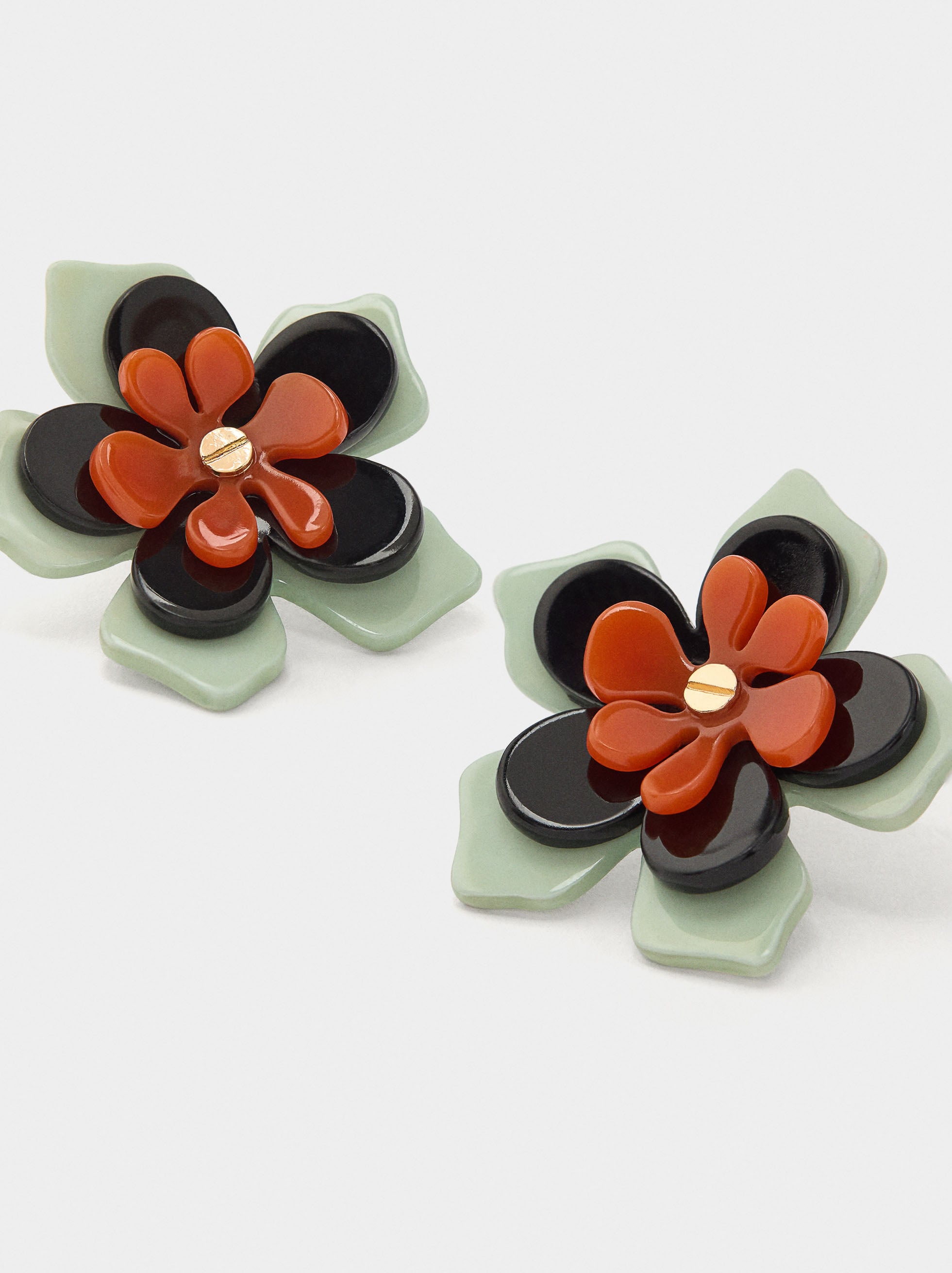 Pendientes Con Flor Multicolor De Resina