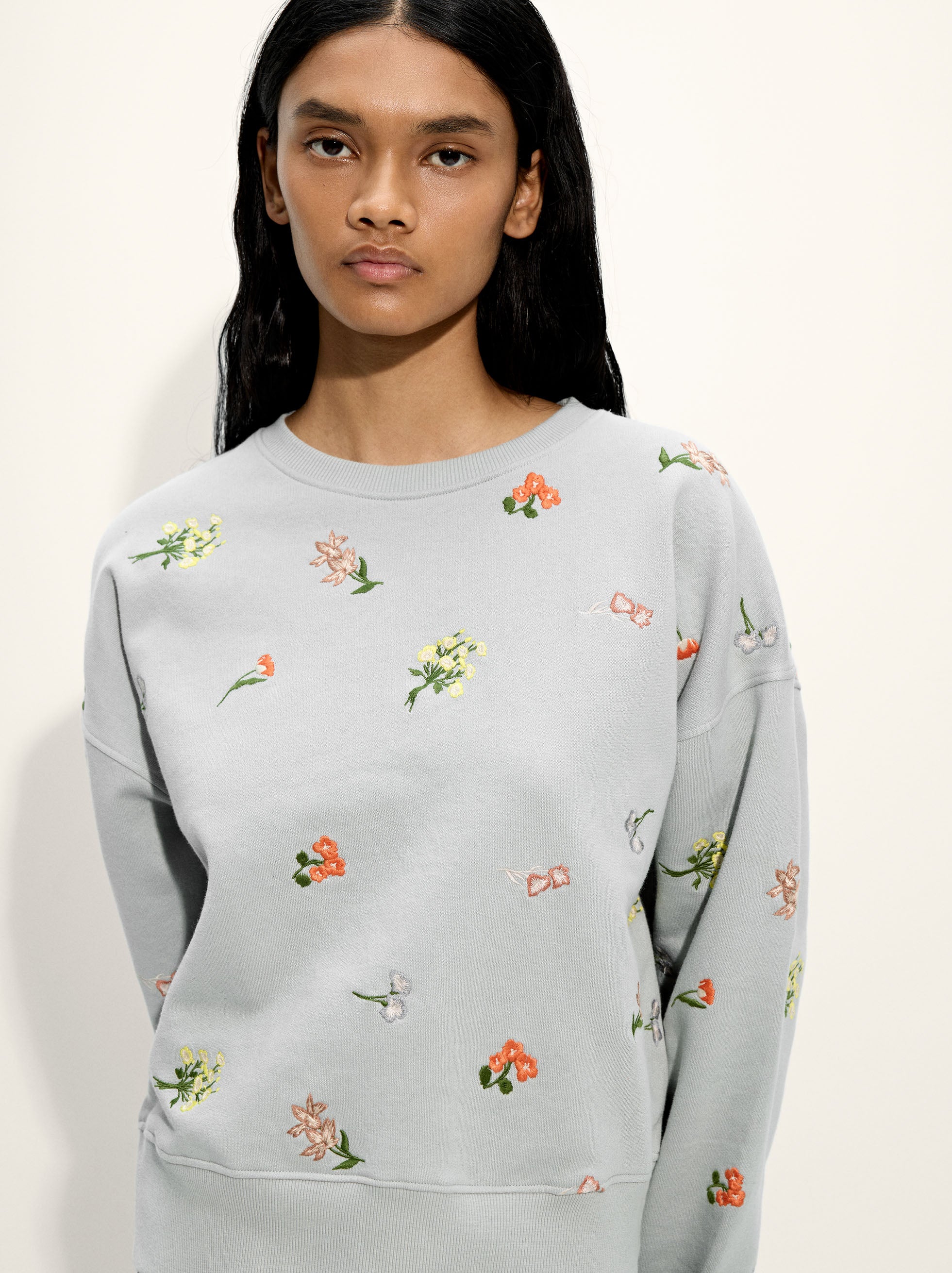 Sudadera Con Bordados 100% Algodón