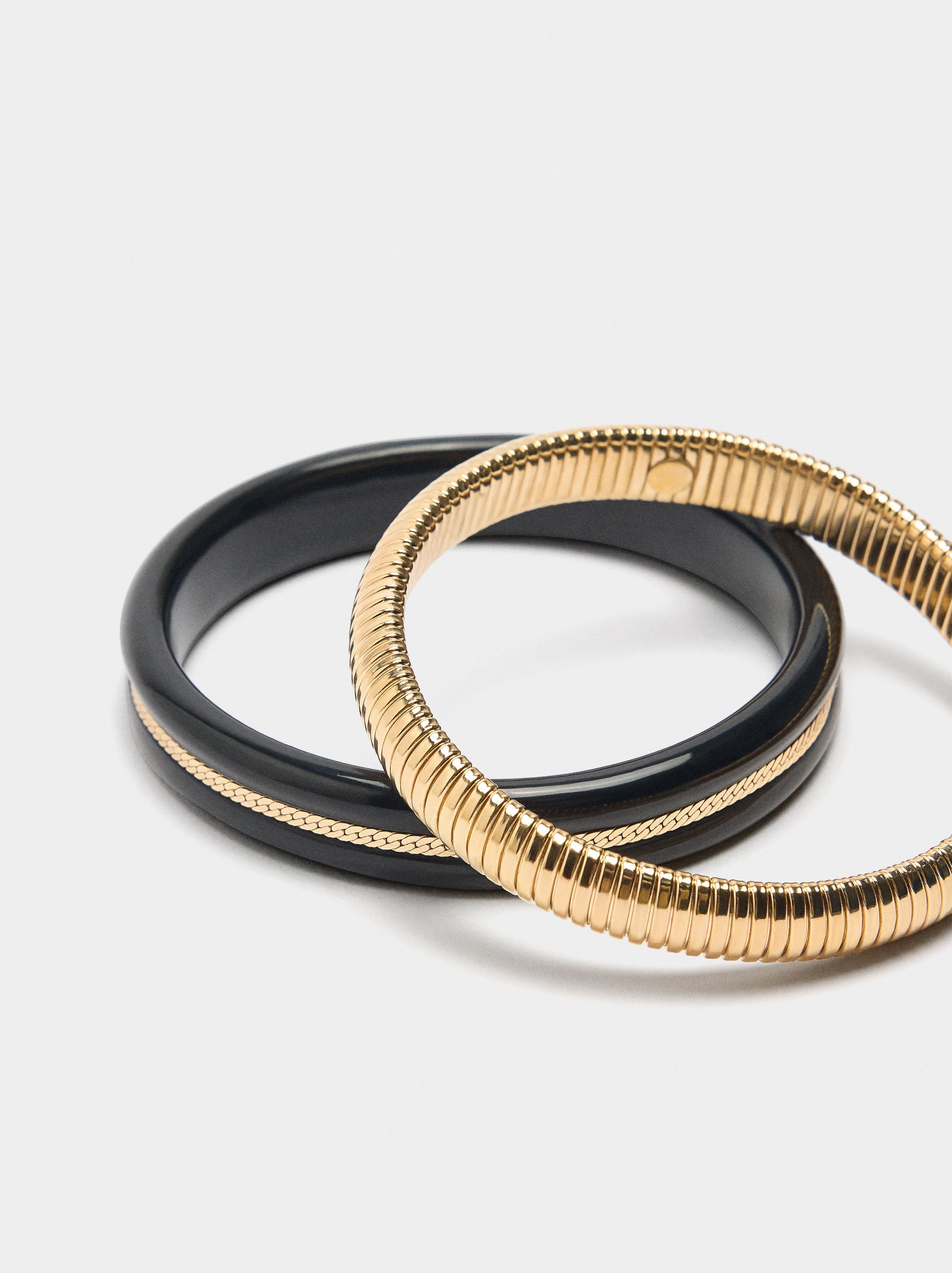Set De Pulseras Con Resina