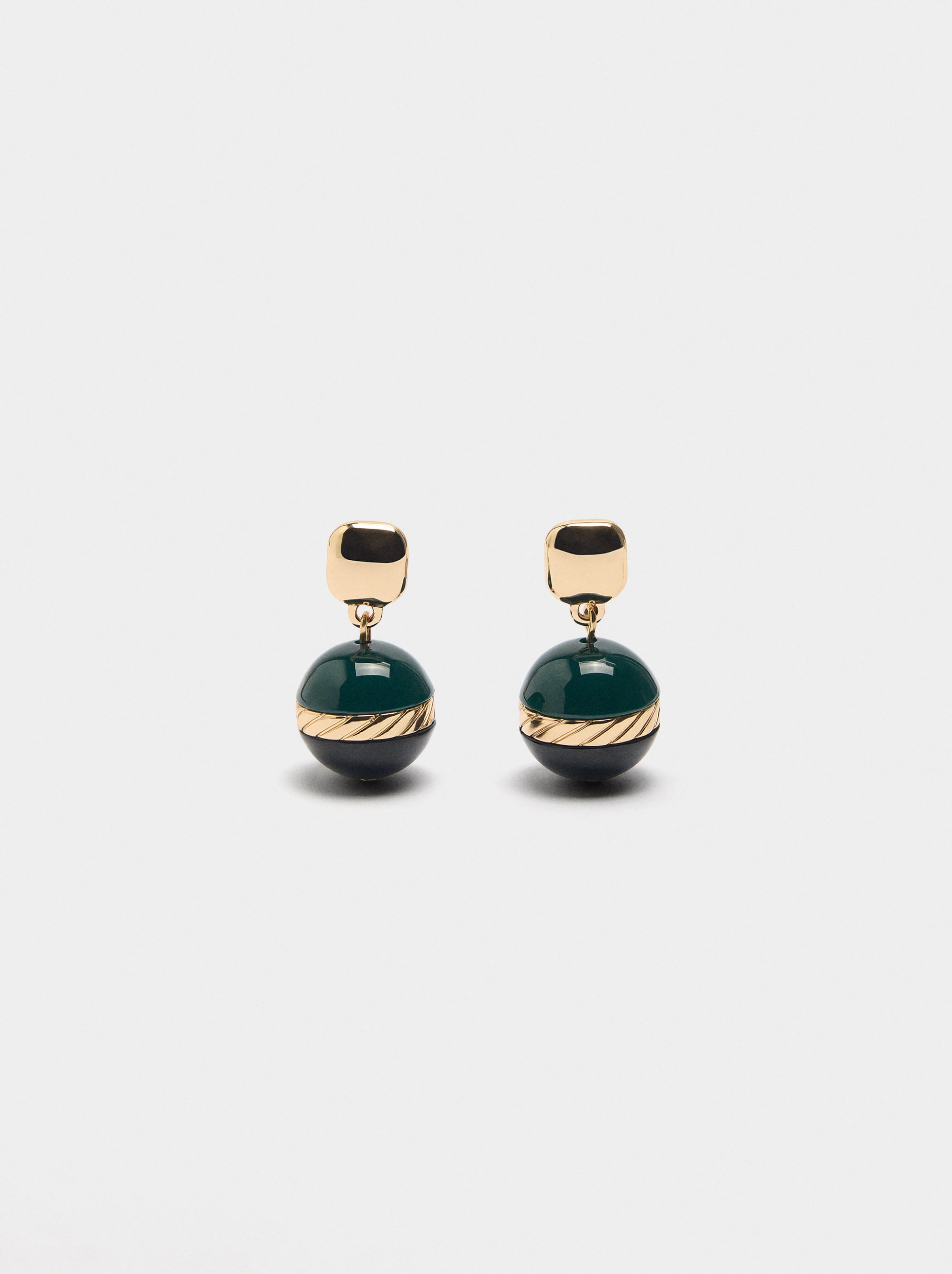 Pendientes Con Cuentas De Resina