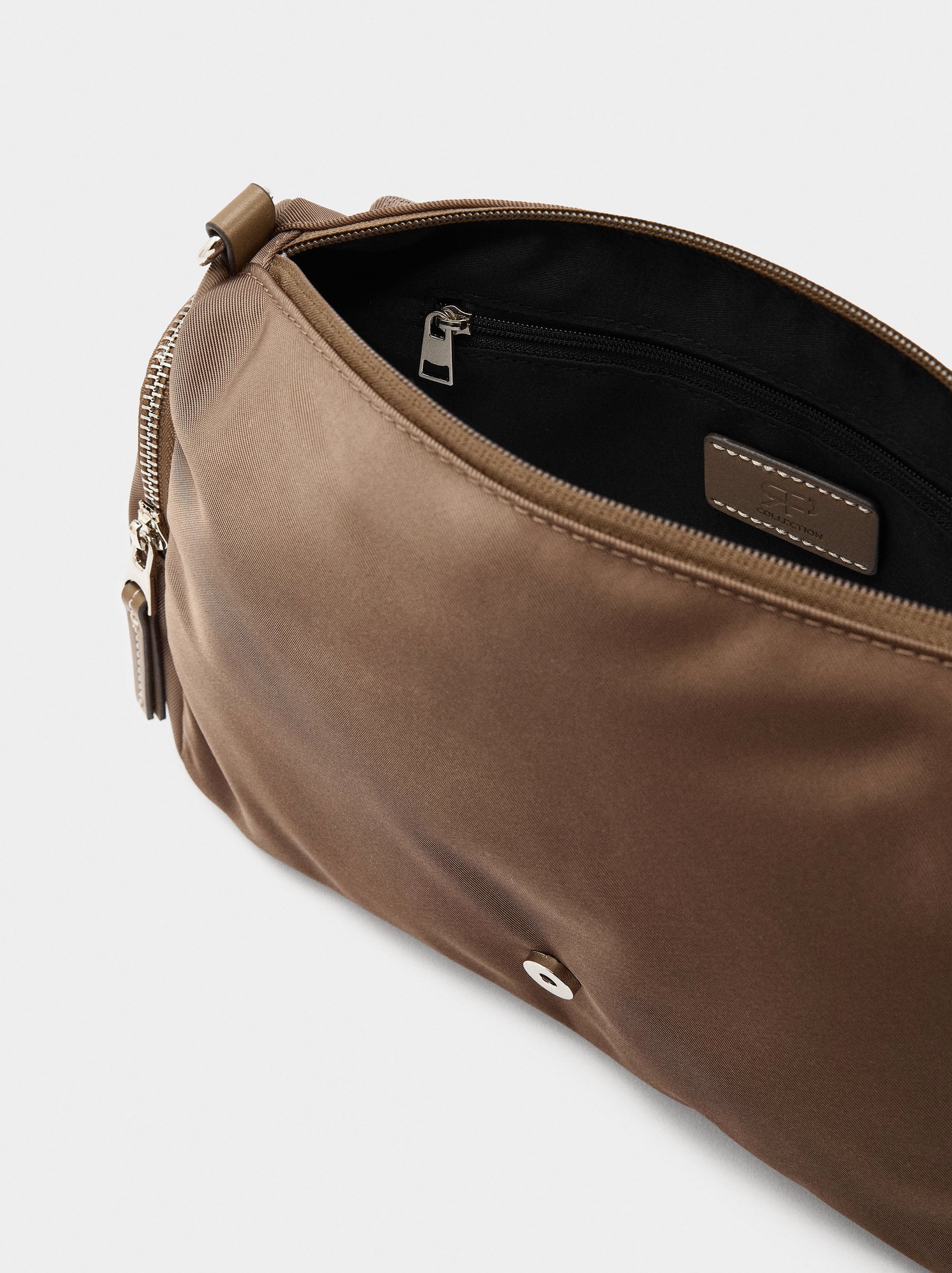 Bolso Bandolera De Nylon Con Solapa