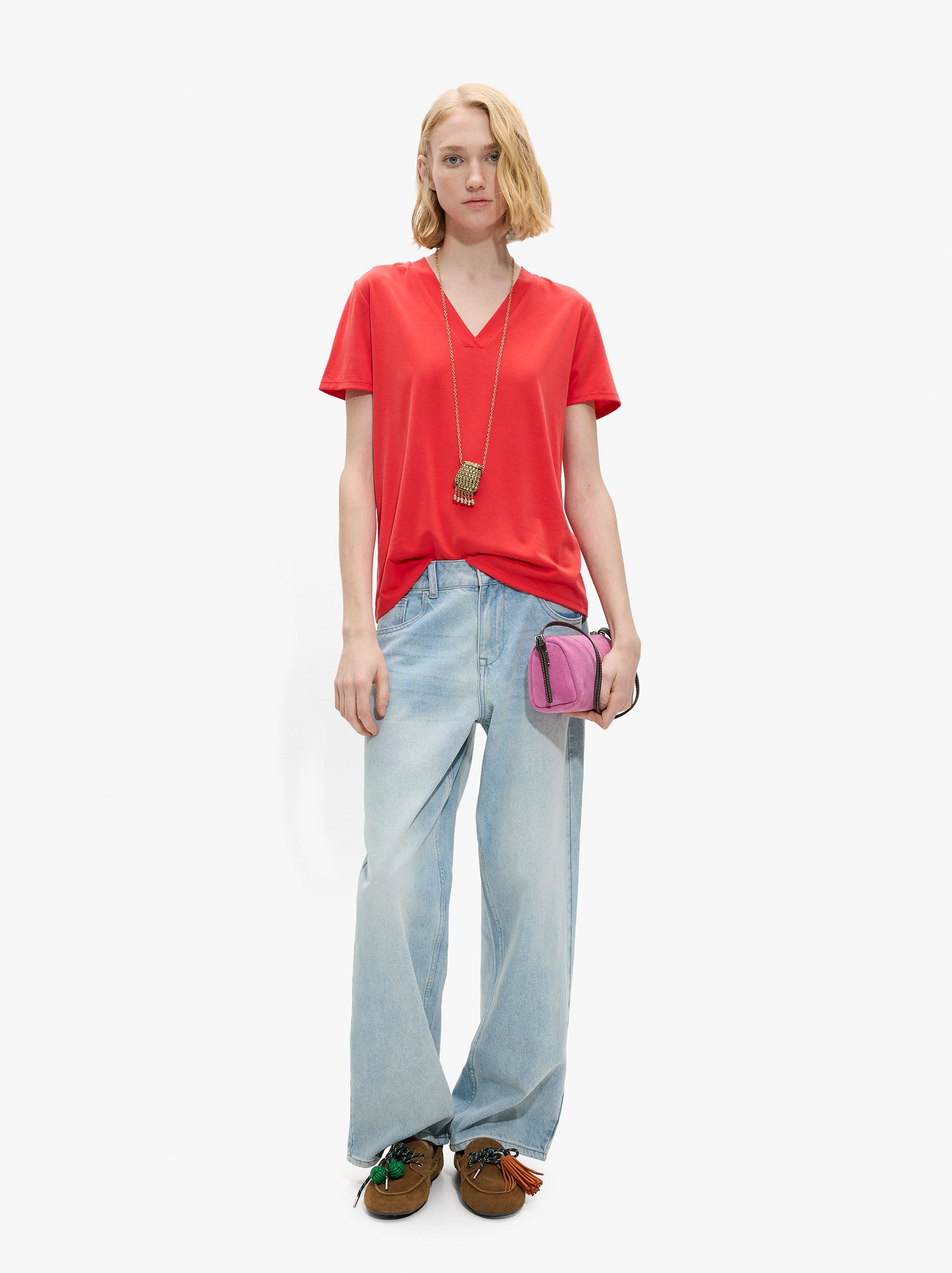 Camiseta Básica Cuello Pico