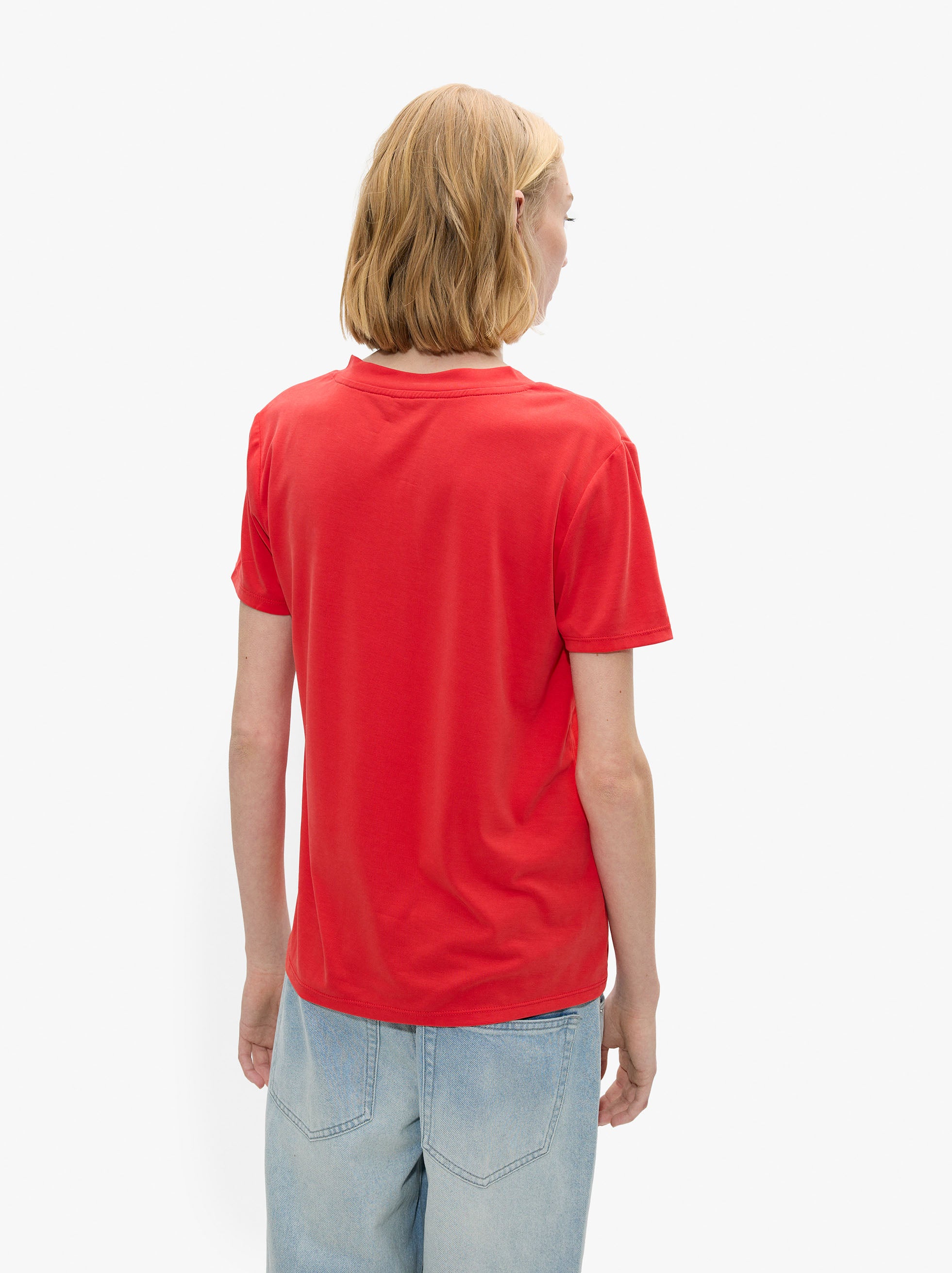 Camiseta Básica Cuello Pico