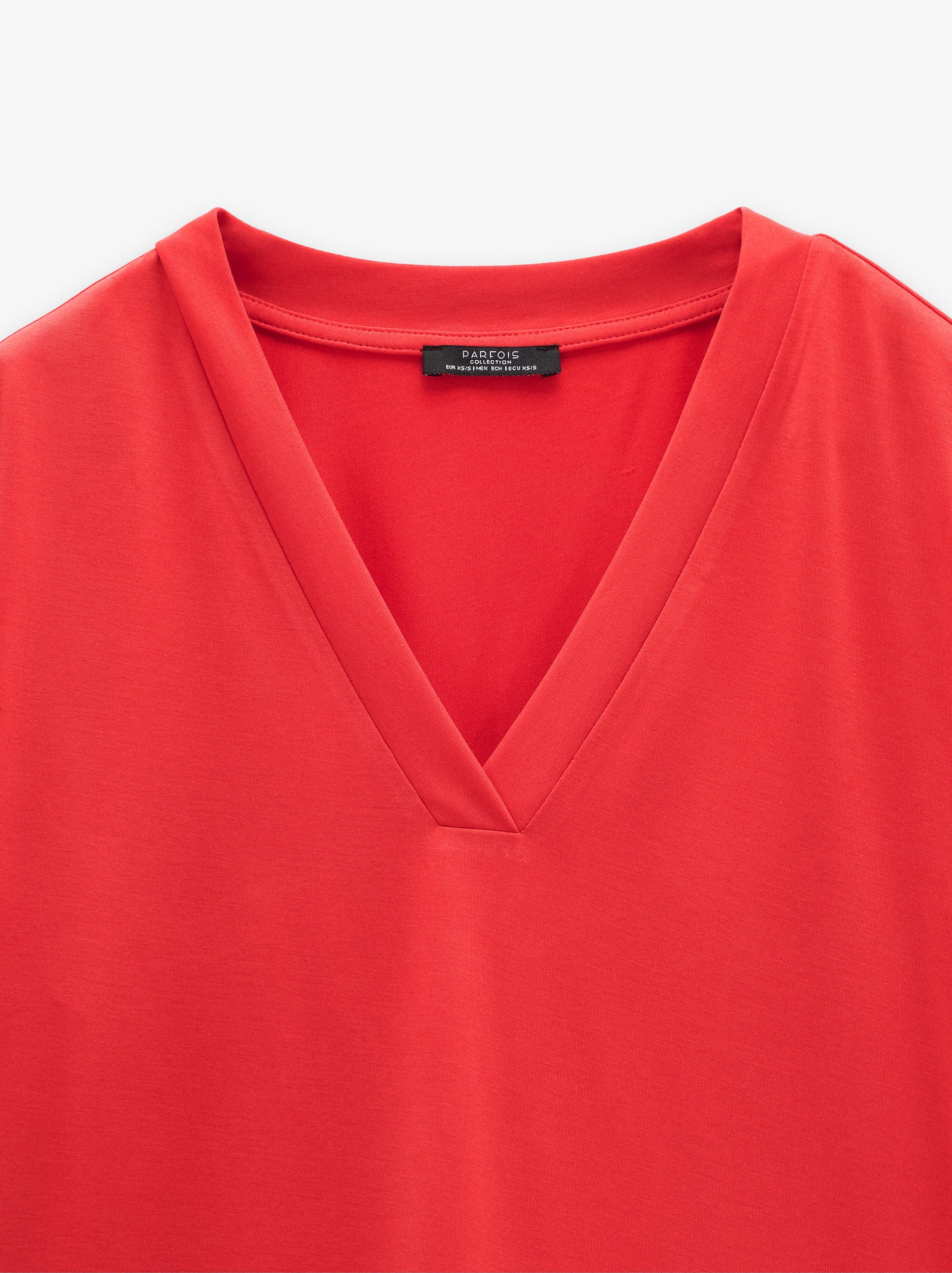 Camiseta Básica Cuello Pico