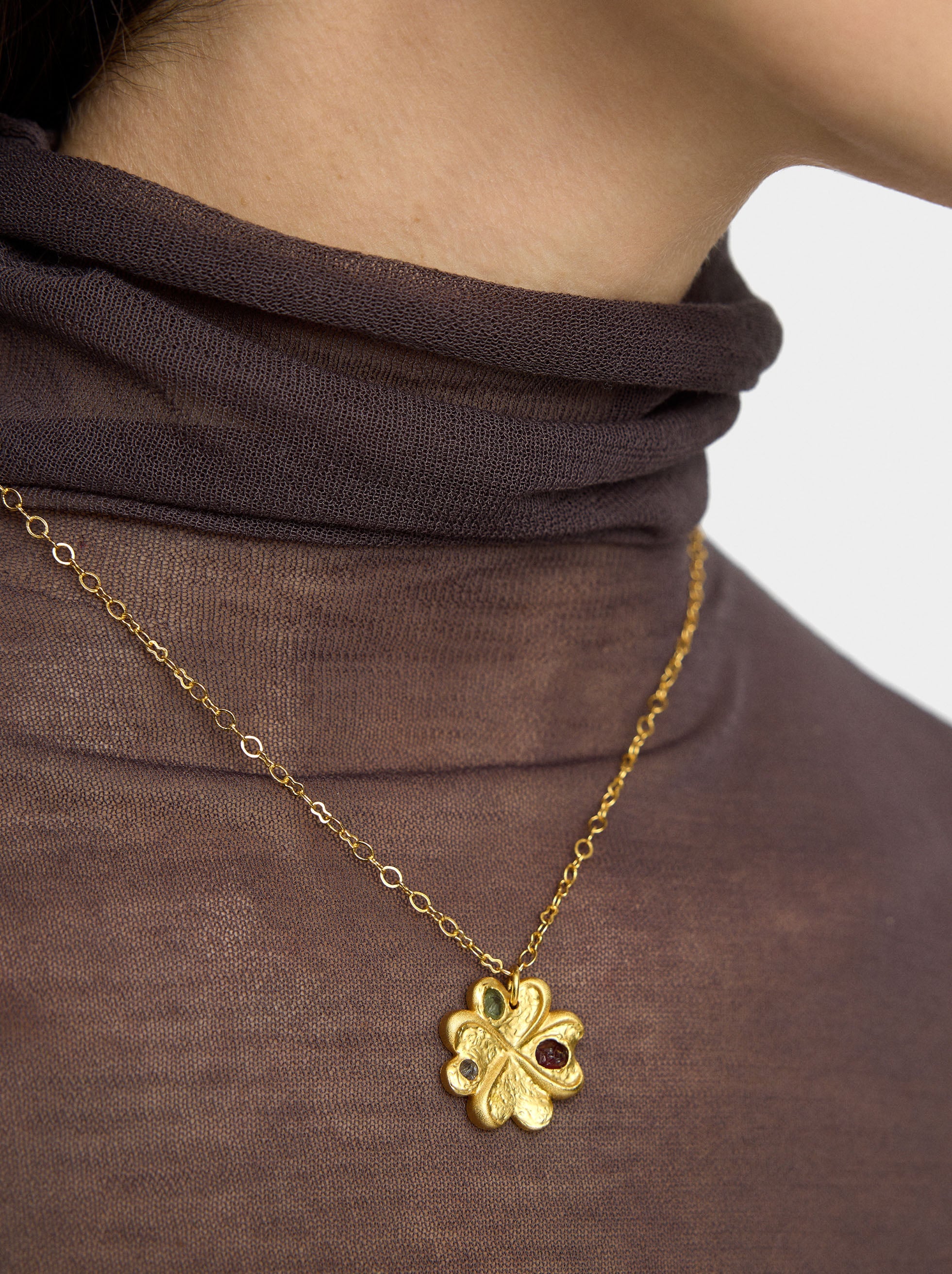 Collar Colgante Trébol Con Piedras - Baño De Oro 18k