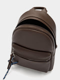 Mochila Básica Con Colgante