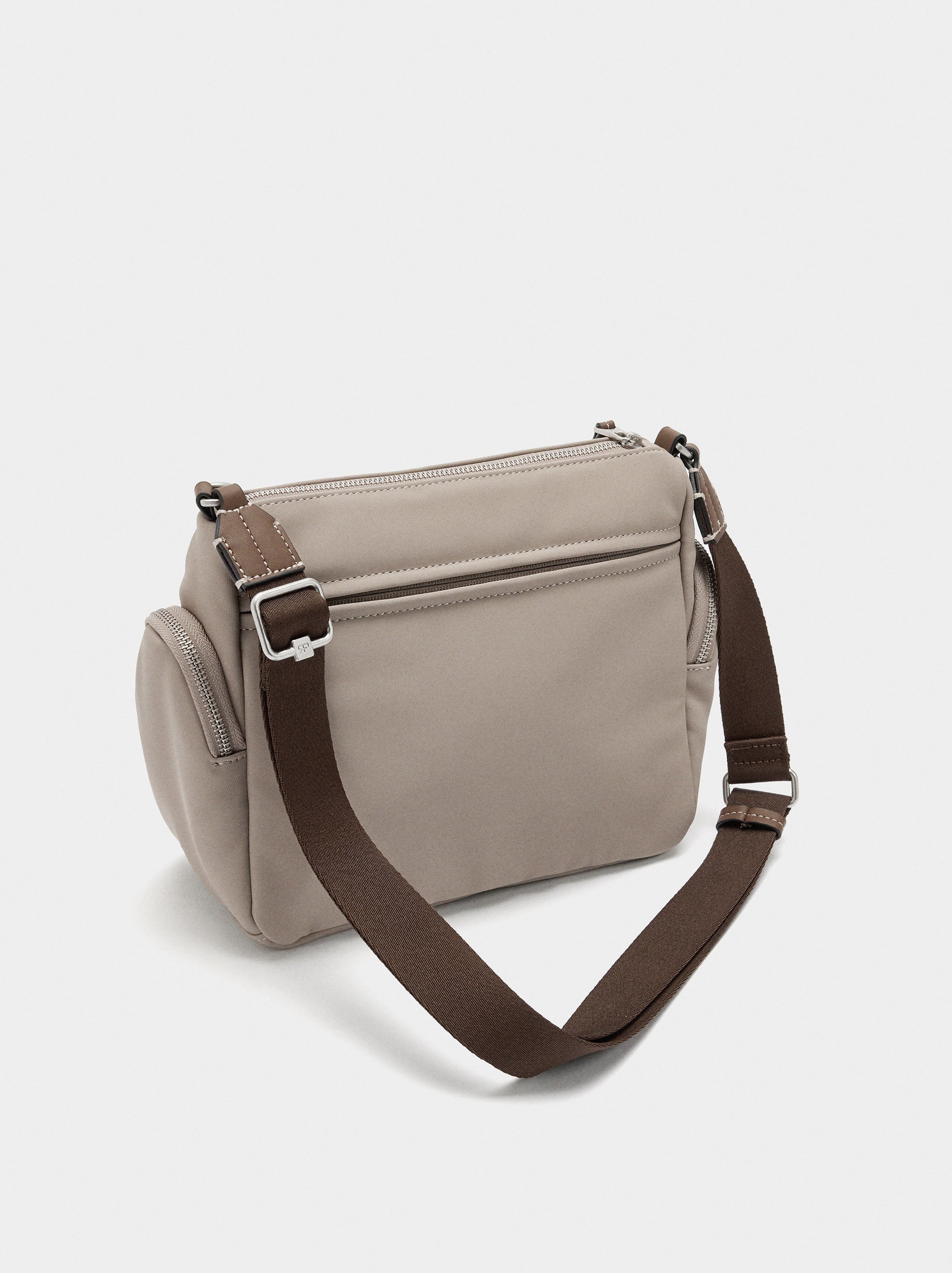 Bolso Bandolera Con Bolsos Exteriores