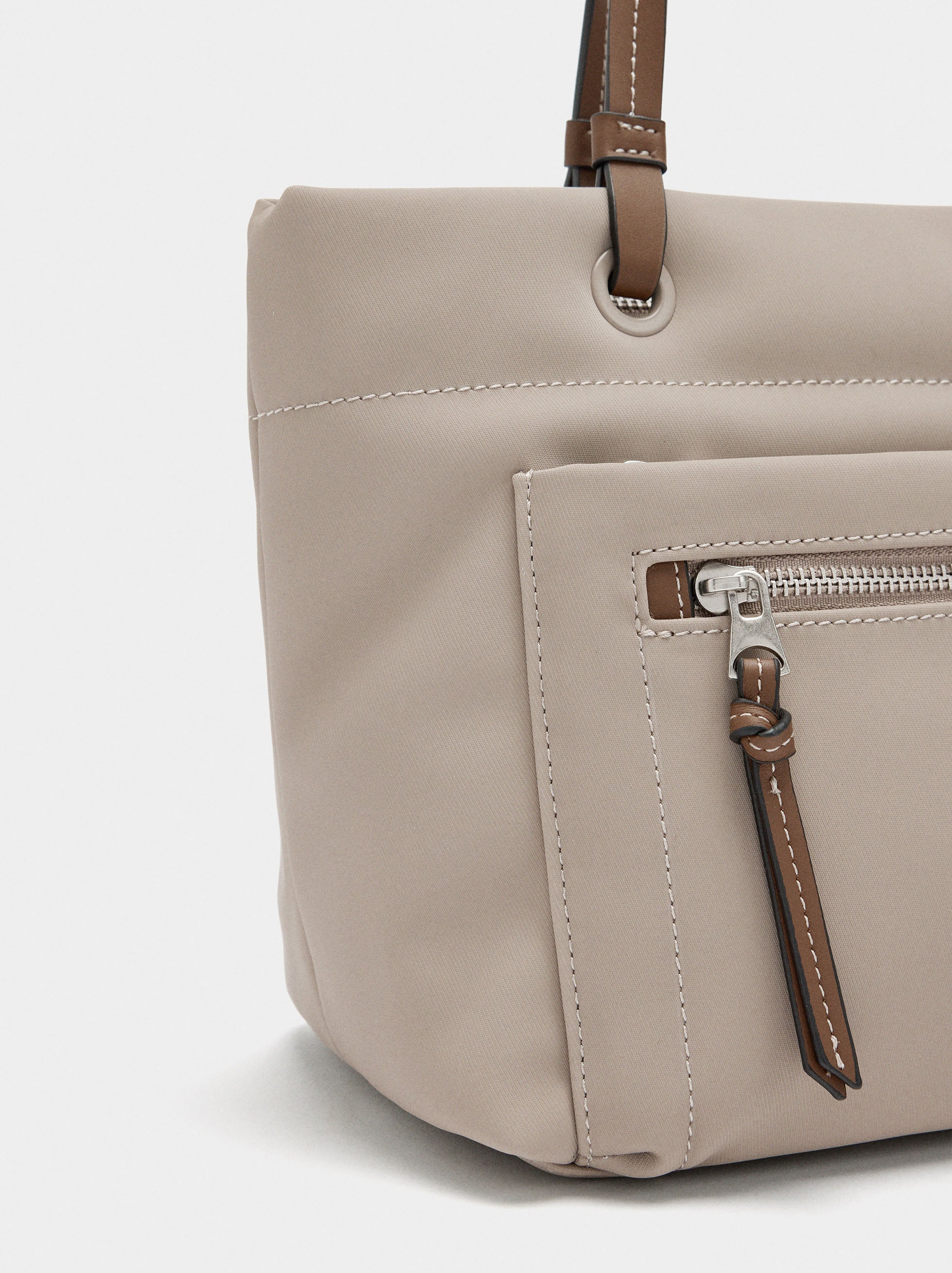 Bolso Tote Con Penduro