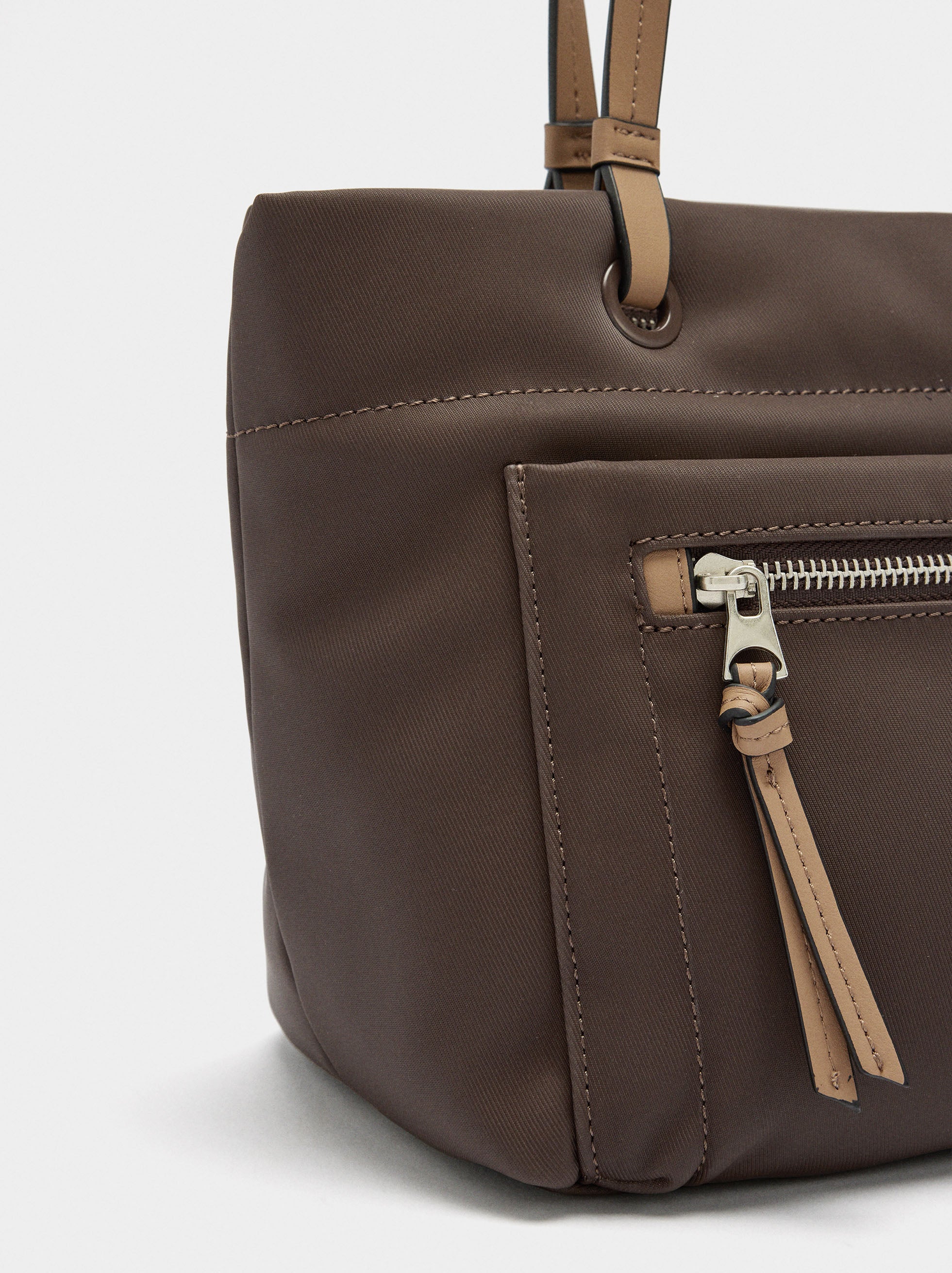 Bolso Tote Con Penduro