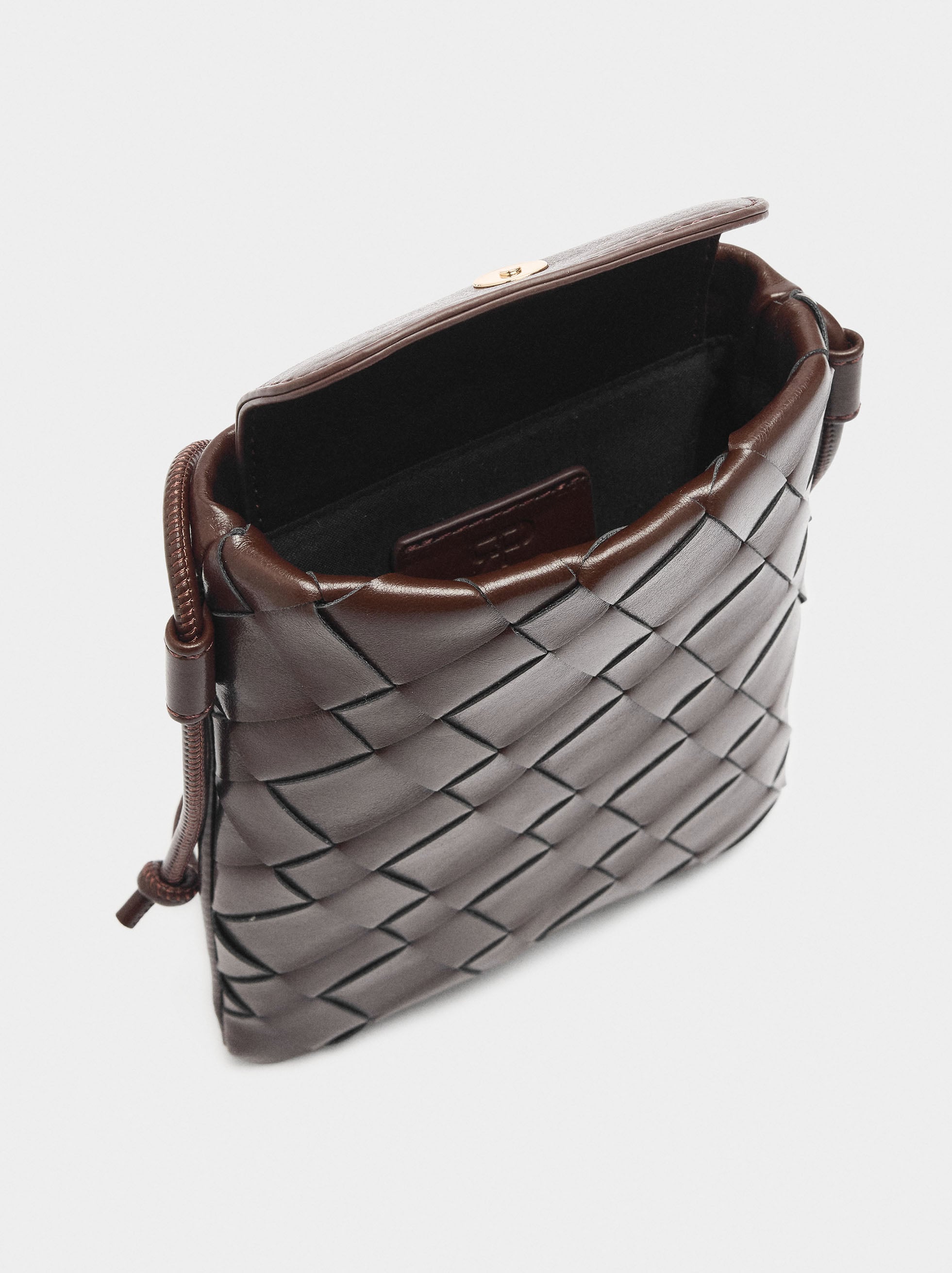 Bolsa Para Móvil Trenzada