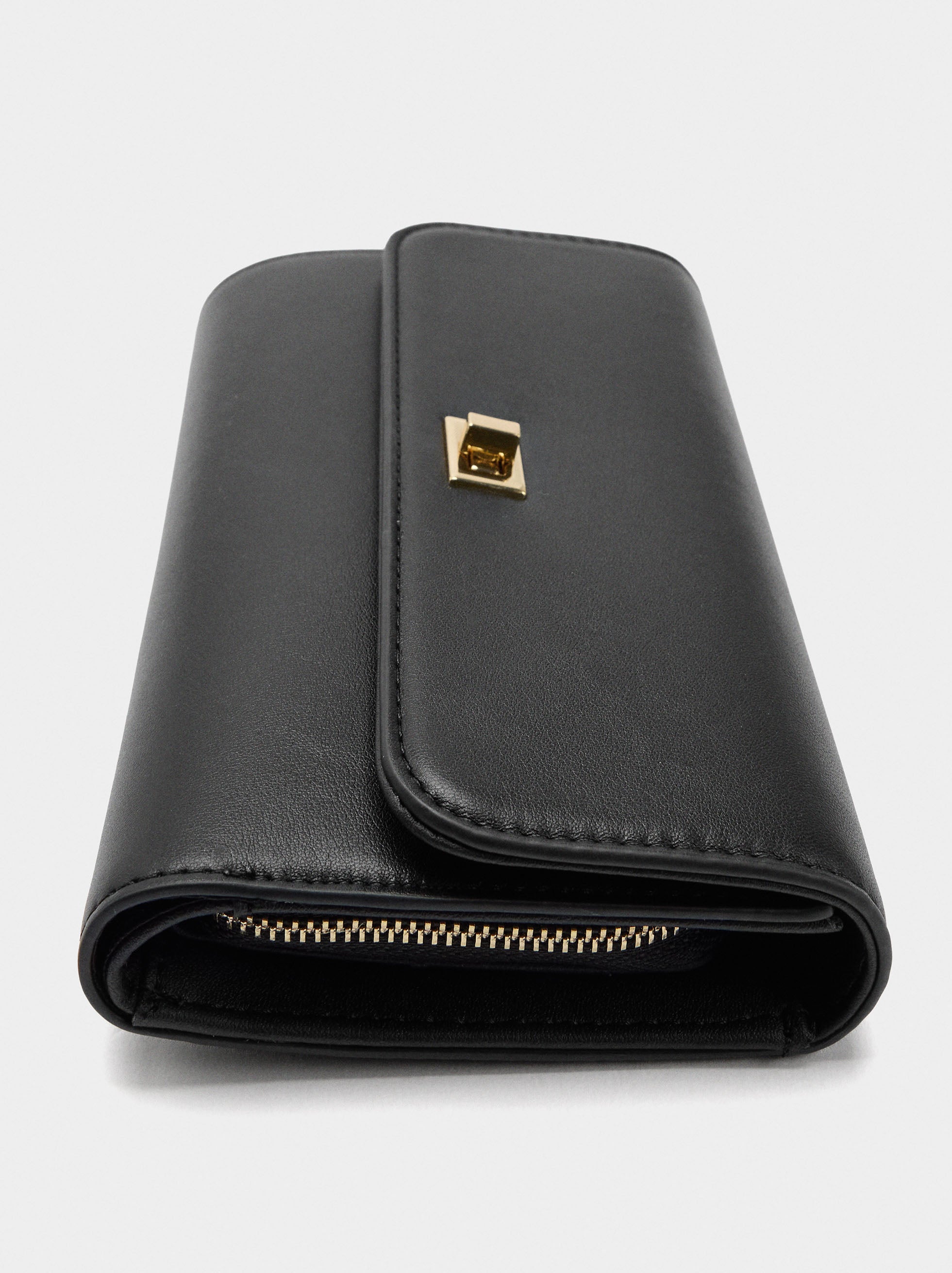 Cartera Lisa Con Solapa