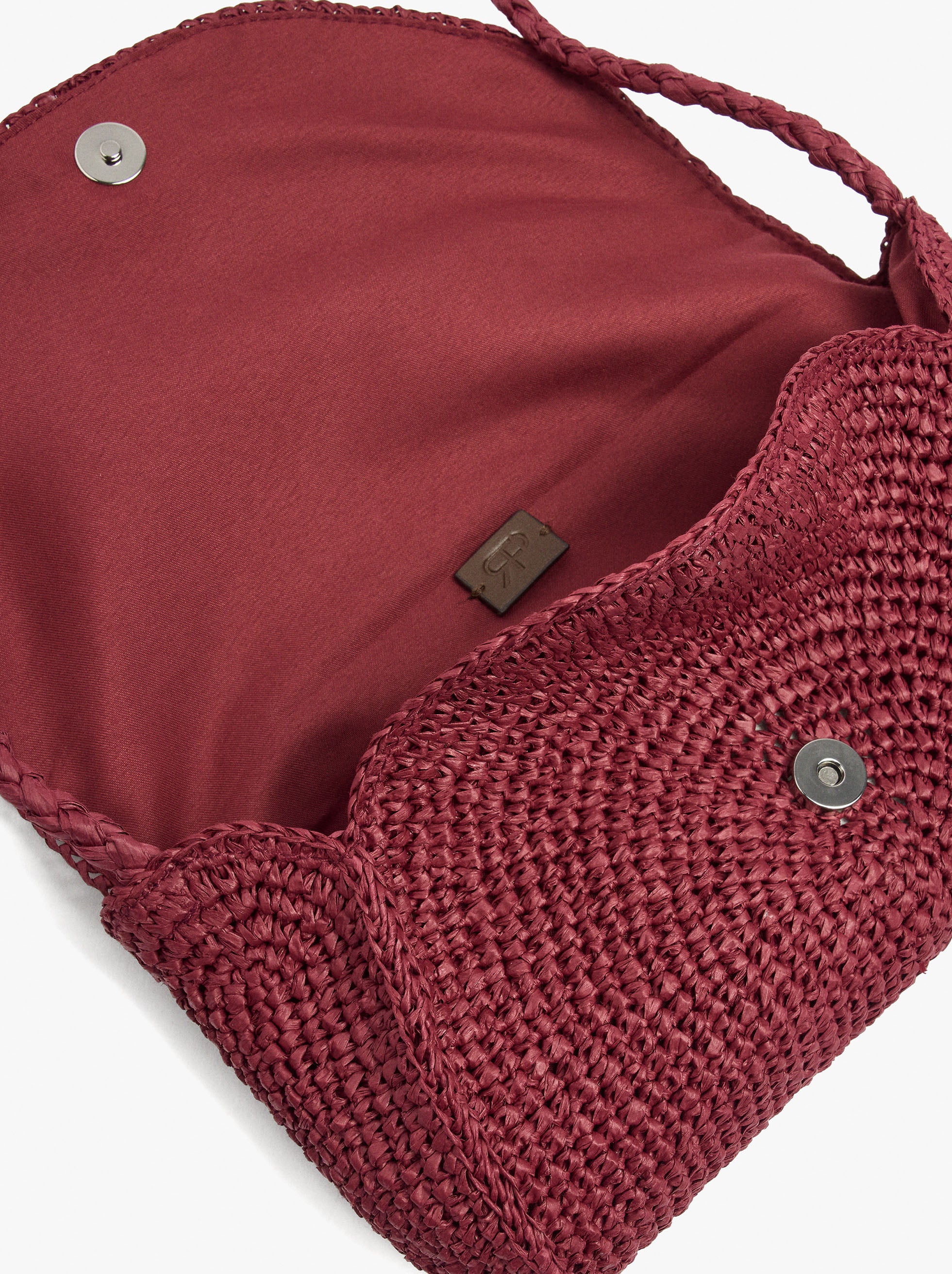 Bolso Bandolera Efecto Rafia Con Solapa