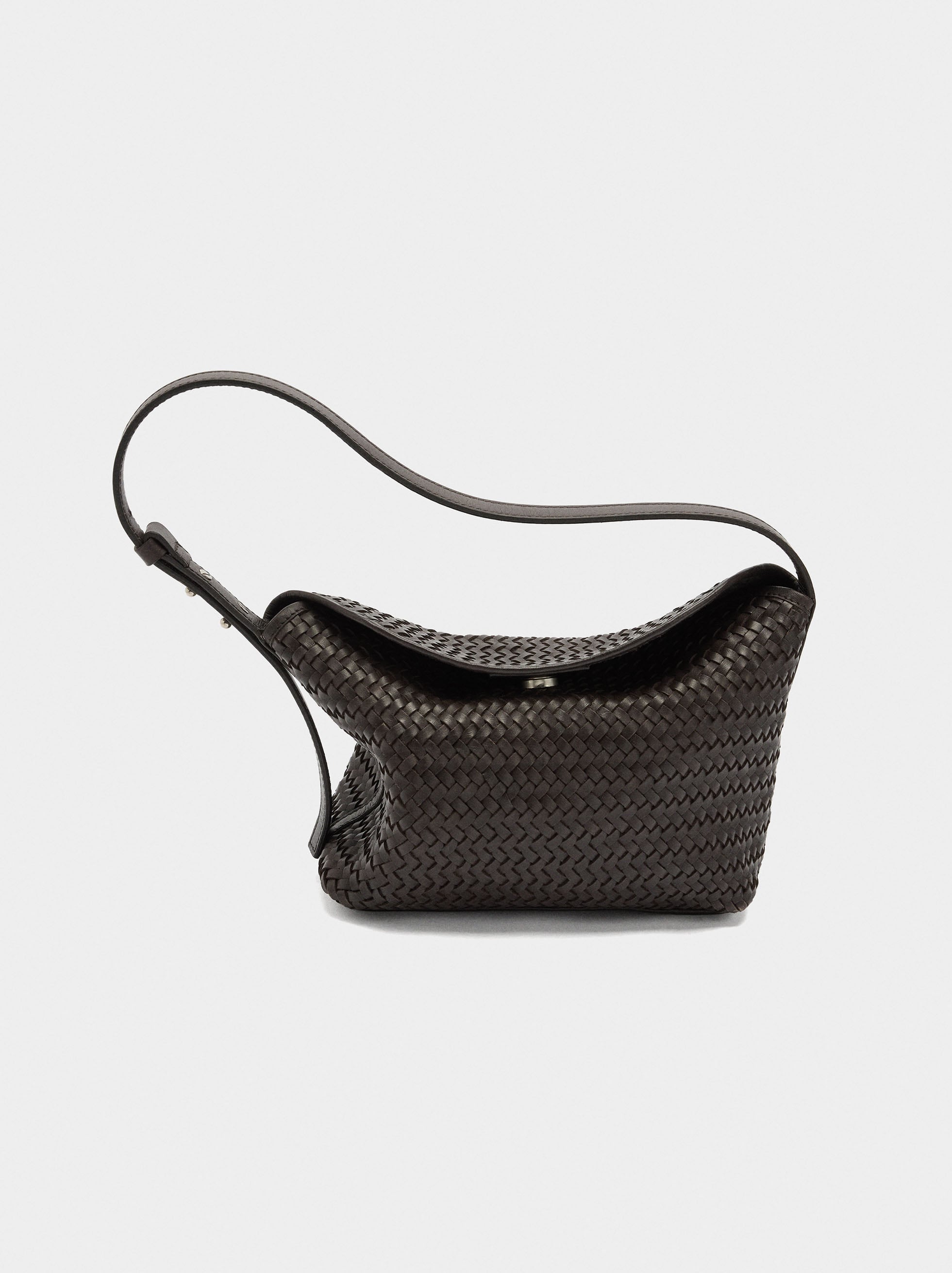 Bolso De Hombro Con Piel Trenzada
