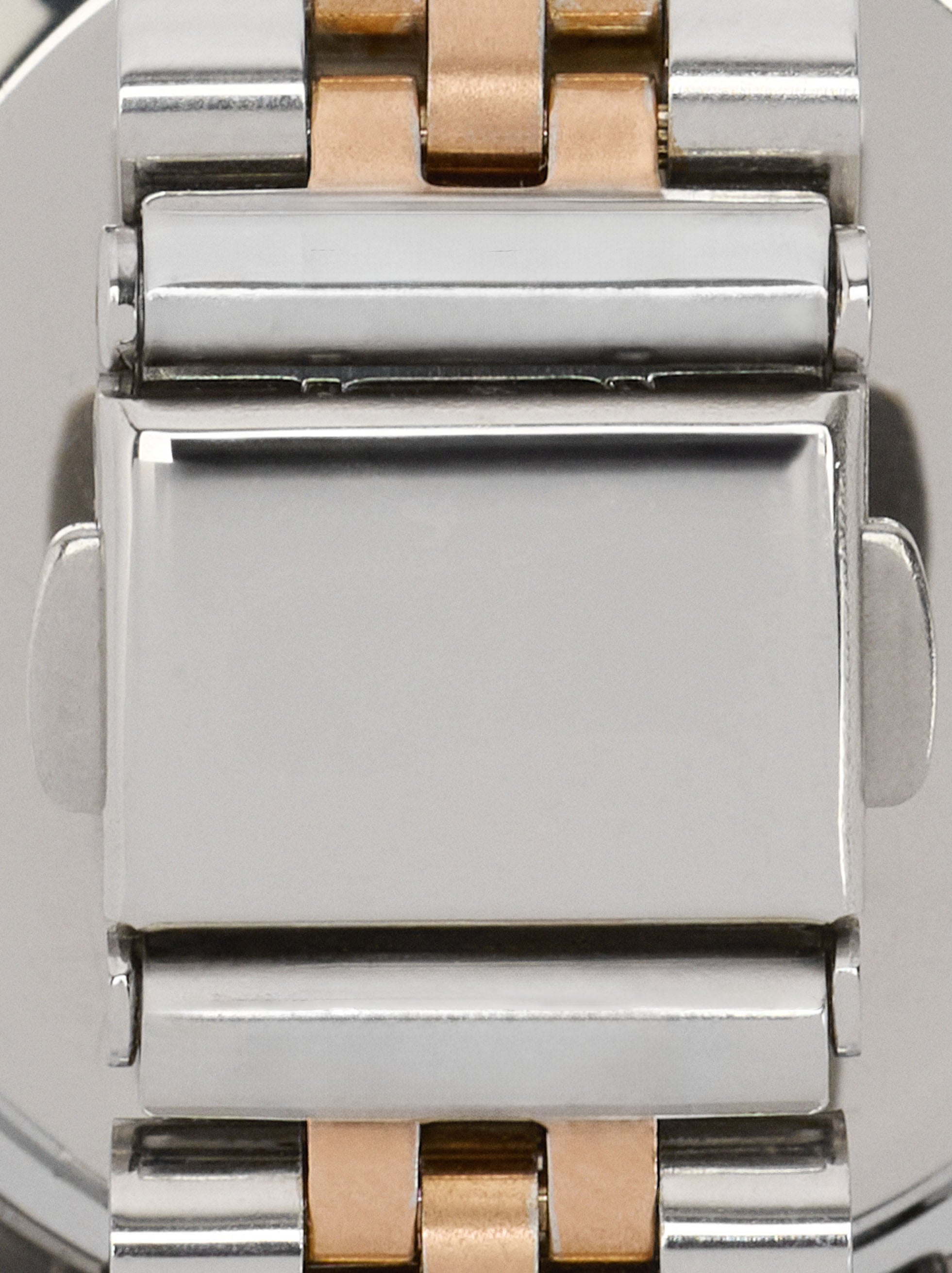 Reloj Redondo Bicolor Con Pulsera De Acero