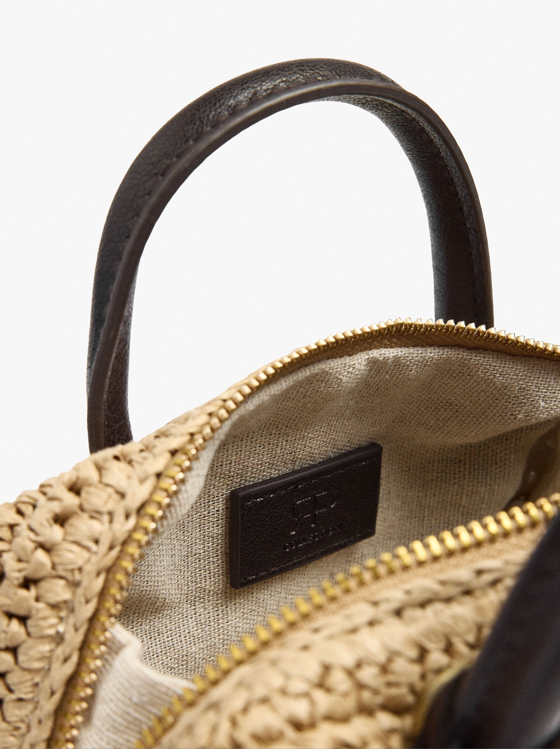 Bolso Bowling Efecto Rafia Con Colgante S