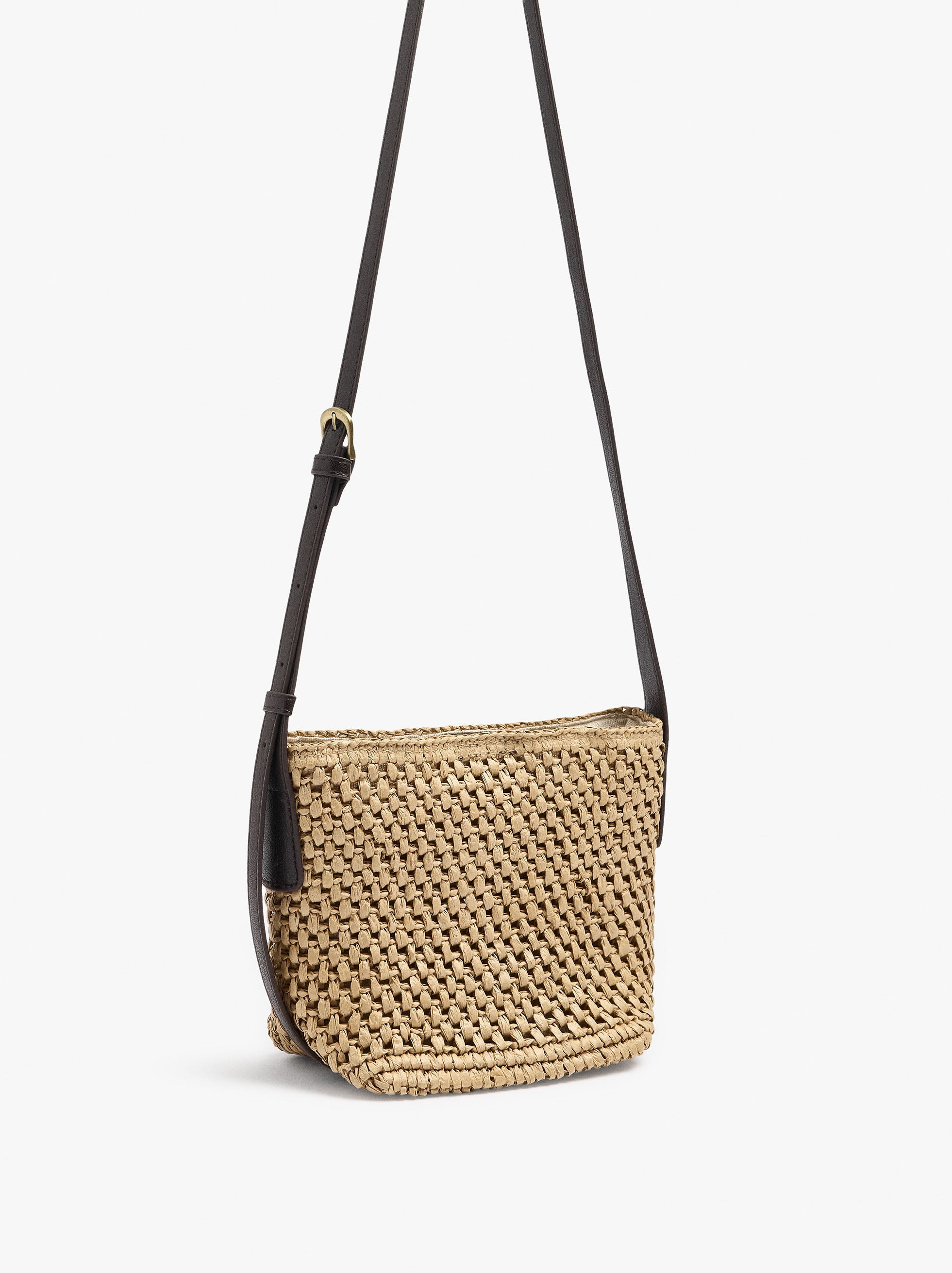 Bolso Bandolera Con Efecto Rafia