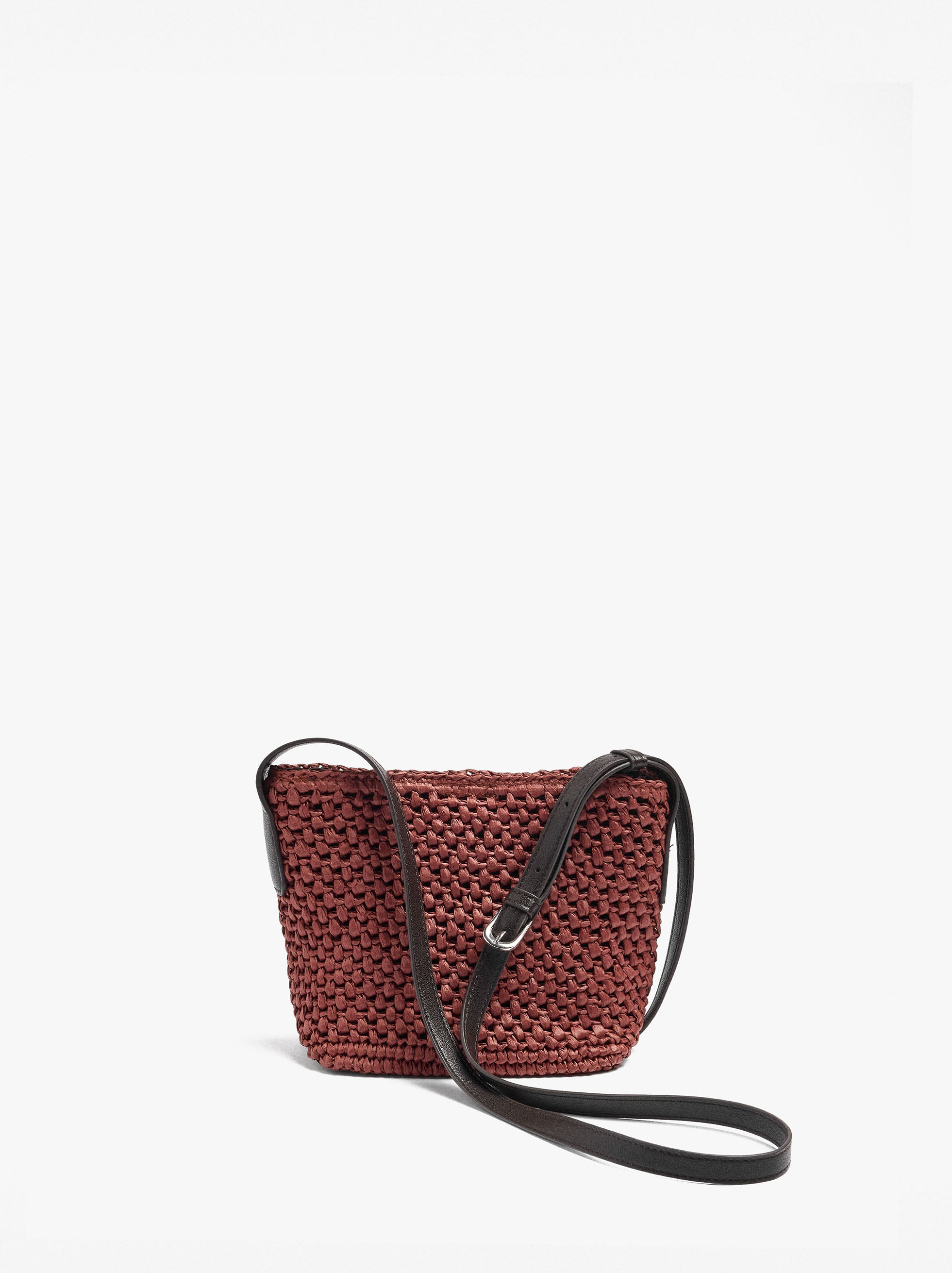 Bolso Bandolera Con Efecto Rafia