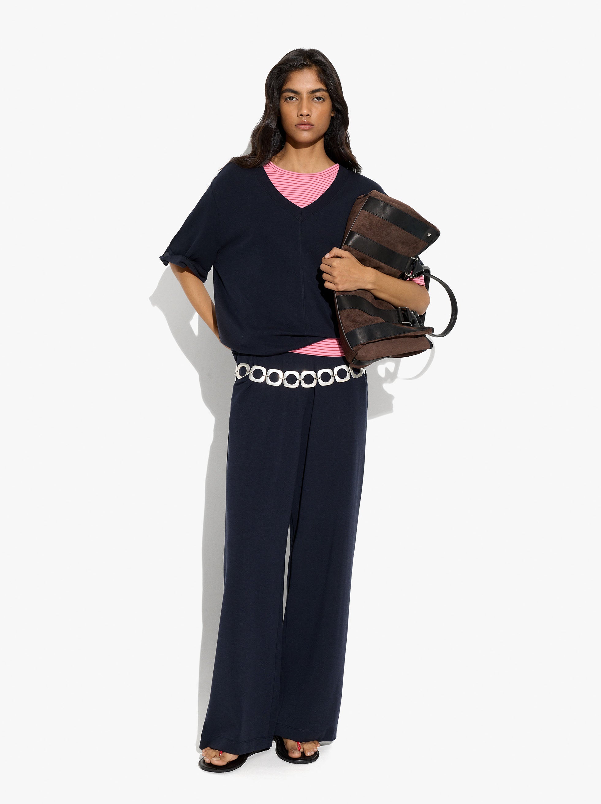 Pantalón Con Bolsillos Y Cintura Elástica