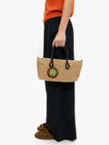 Bolso Tote Efecto Rafia Con Colgante