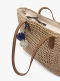 Bolso Shopper Efecto Rafia Con Colgante