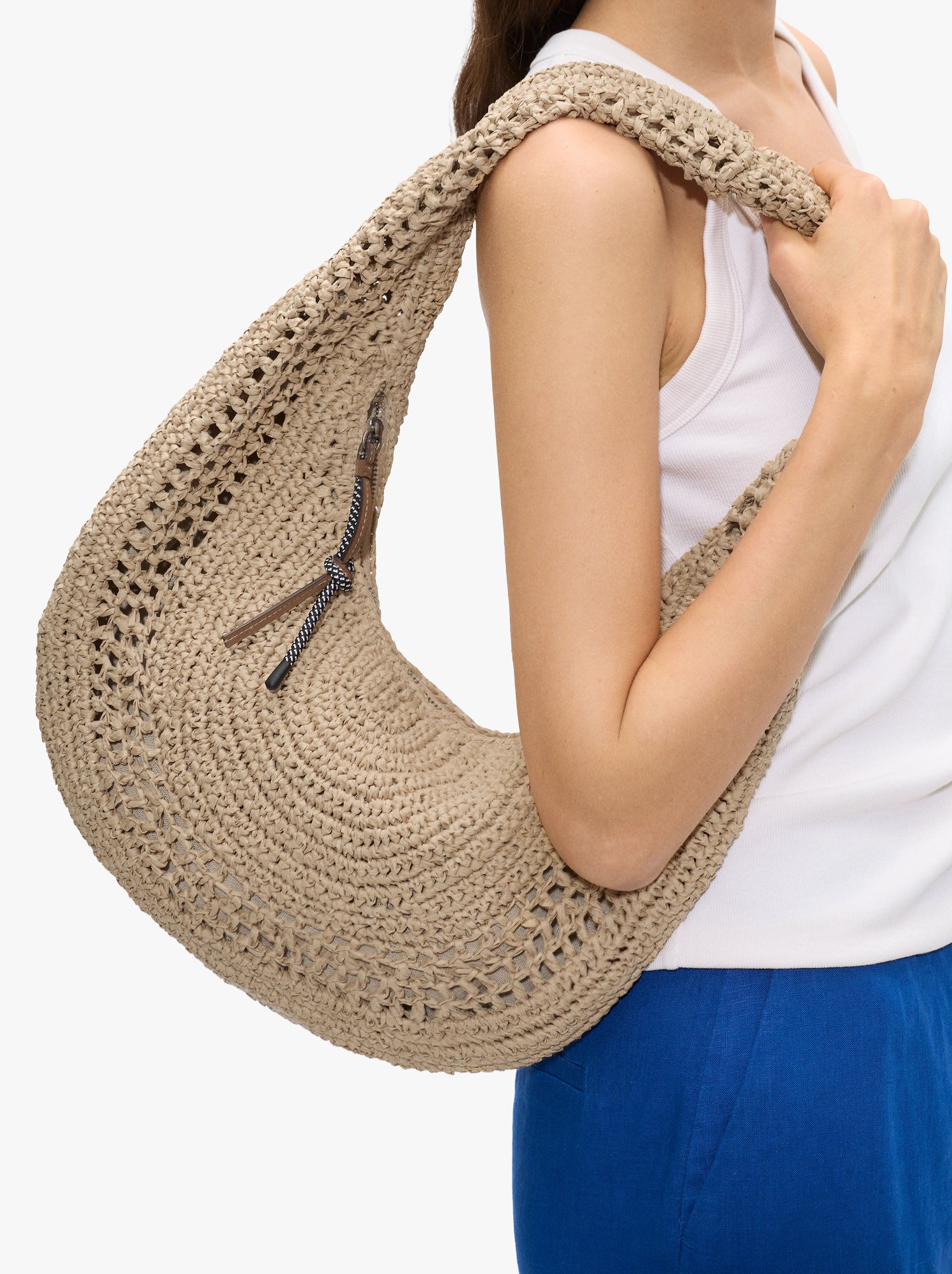 Bolso Hobo Efecto Rafia