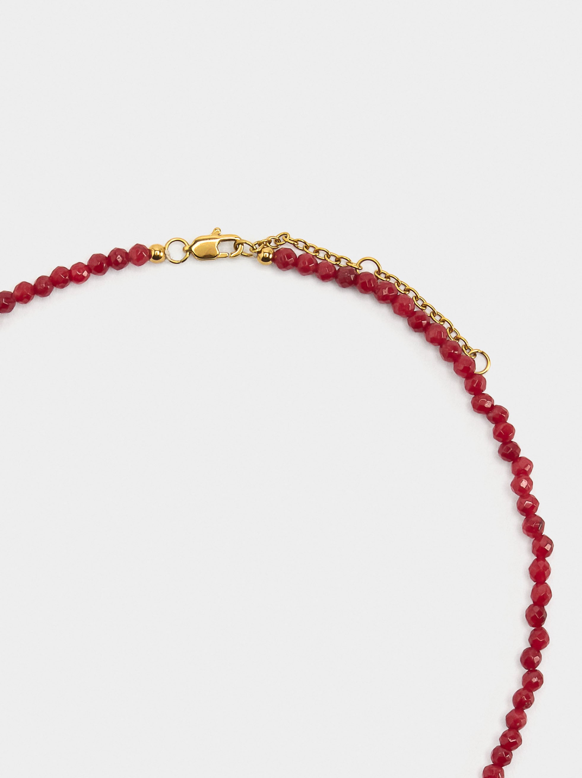 Collar Corto De Piedras Con Corazones