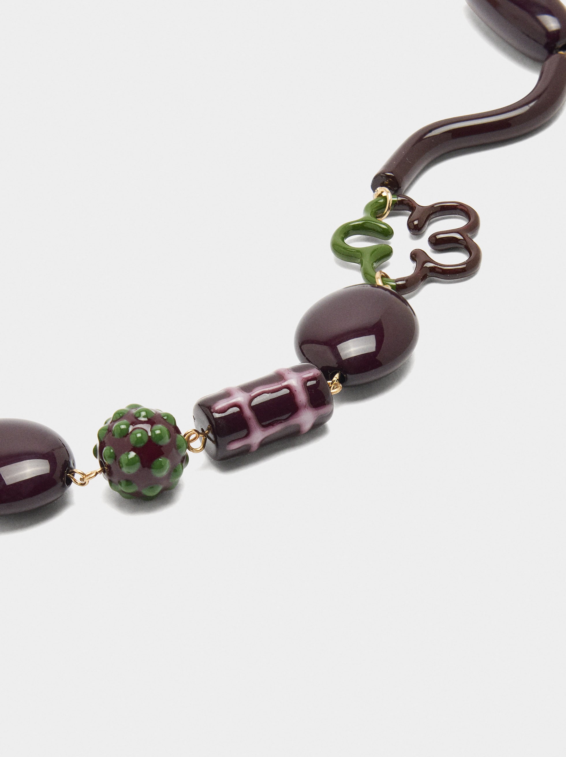 Collar Corto Cuentas Con Esmalte