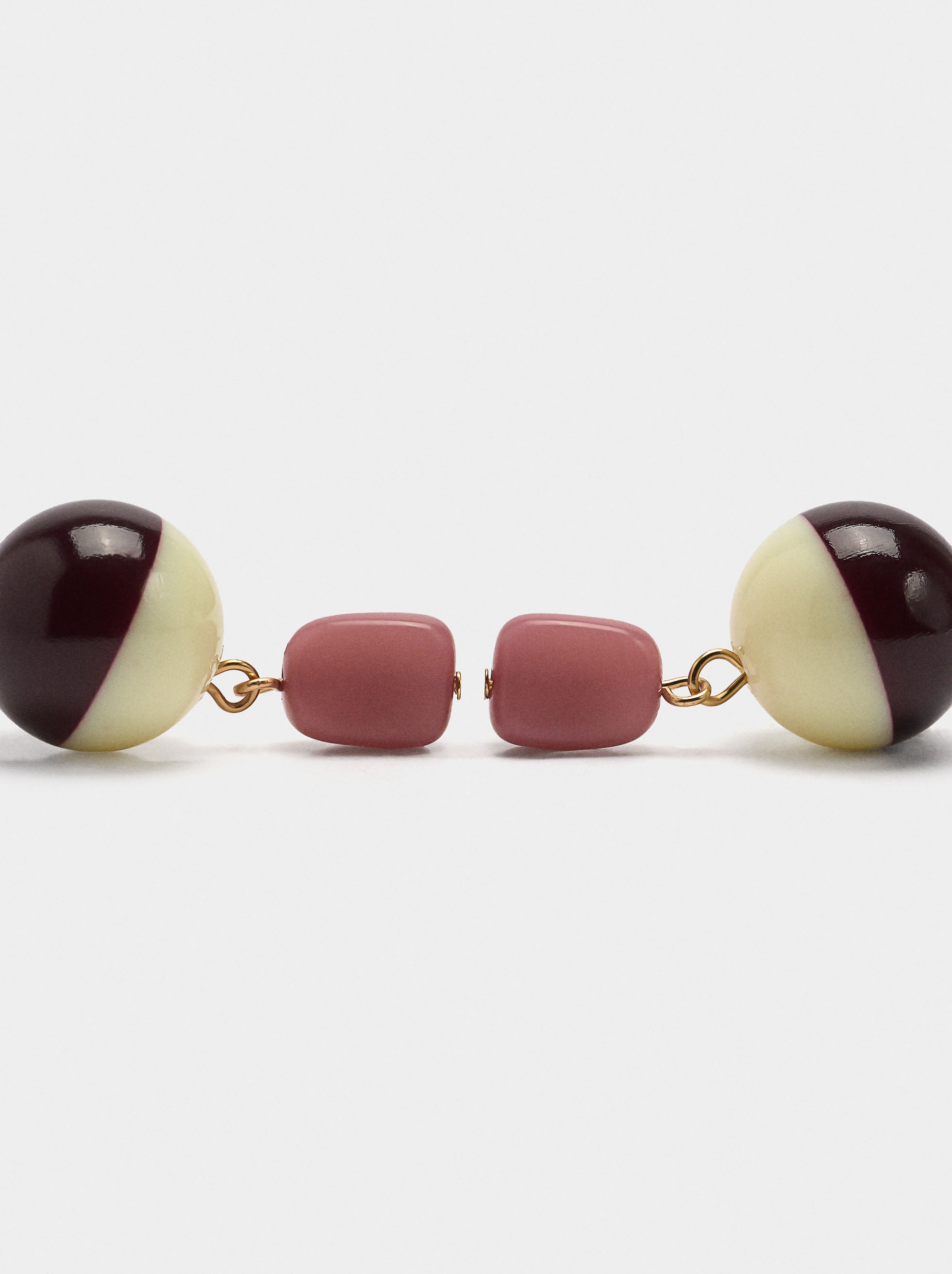 Pendientes Esferas En Resina