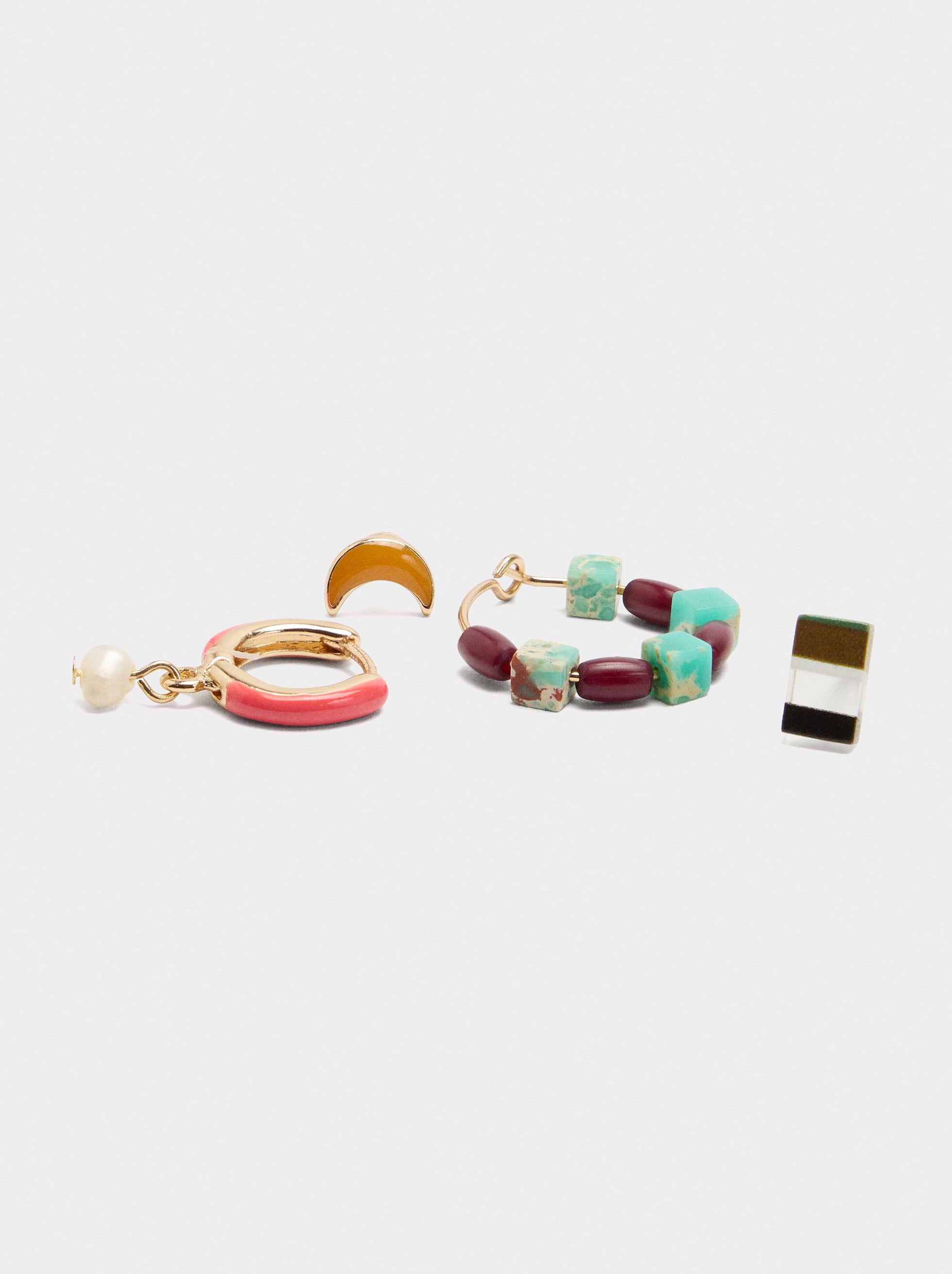 Set De Pendientes Multicolor Cuentas De Piedra