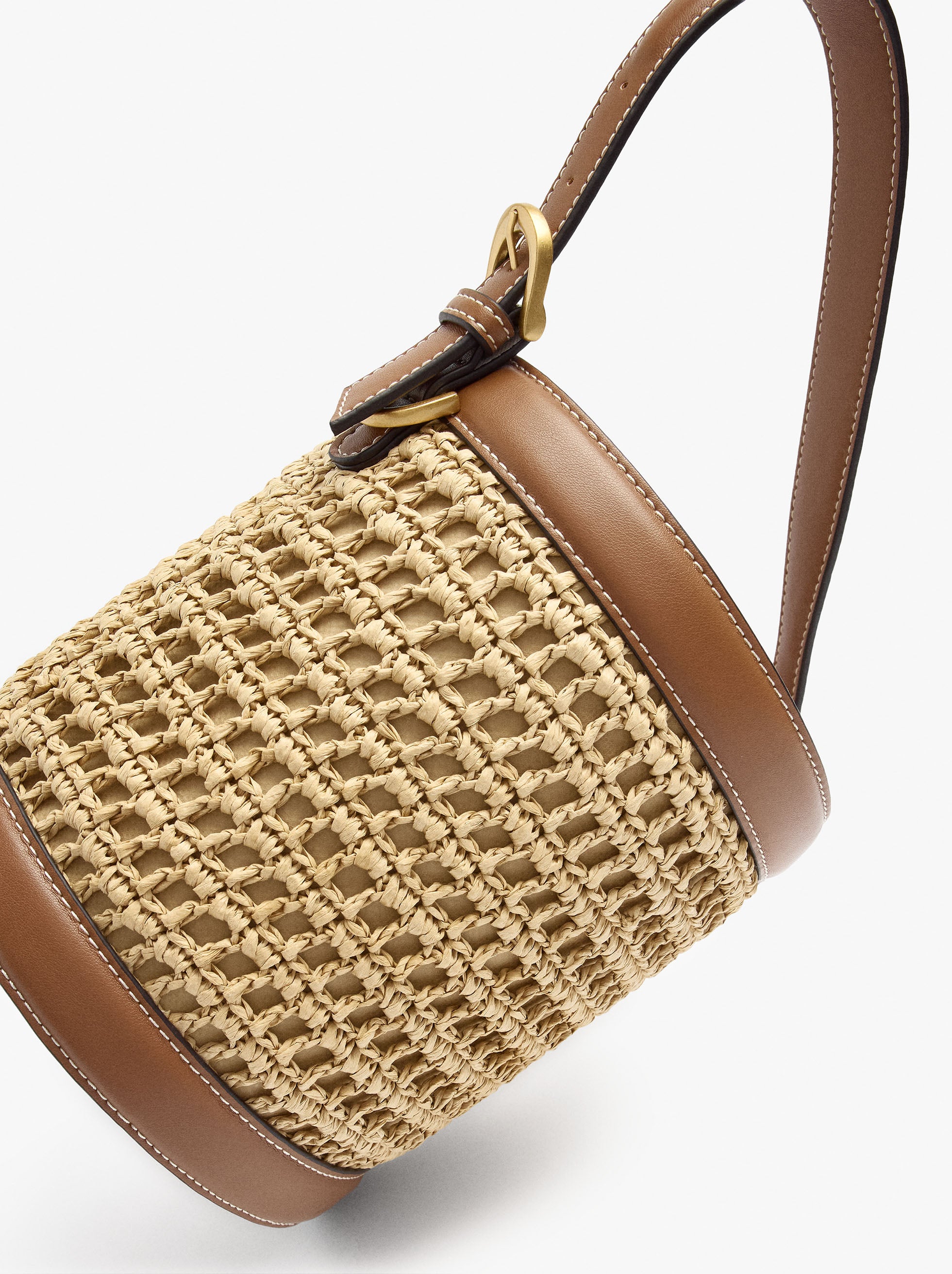 Bolso Bombonera Efecto Rafia Con Bandolera